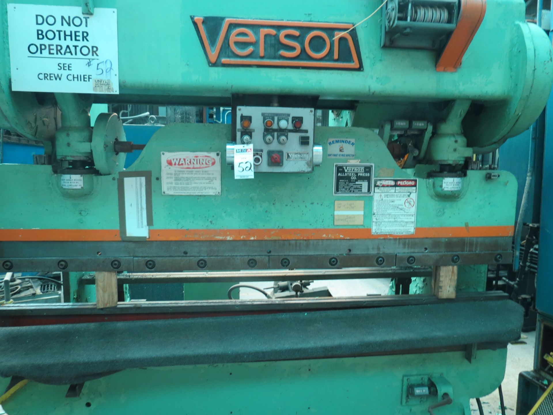 Verson 50 Ton 8 FT Press Brake W/ 12 '' Shut Height w/2 1/2 '' stroke 4 '' ram adjustment w/