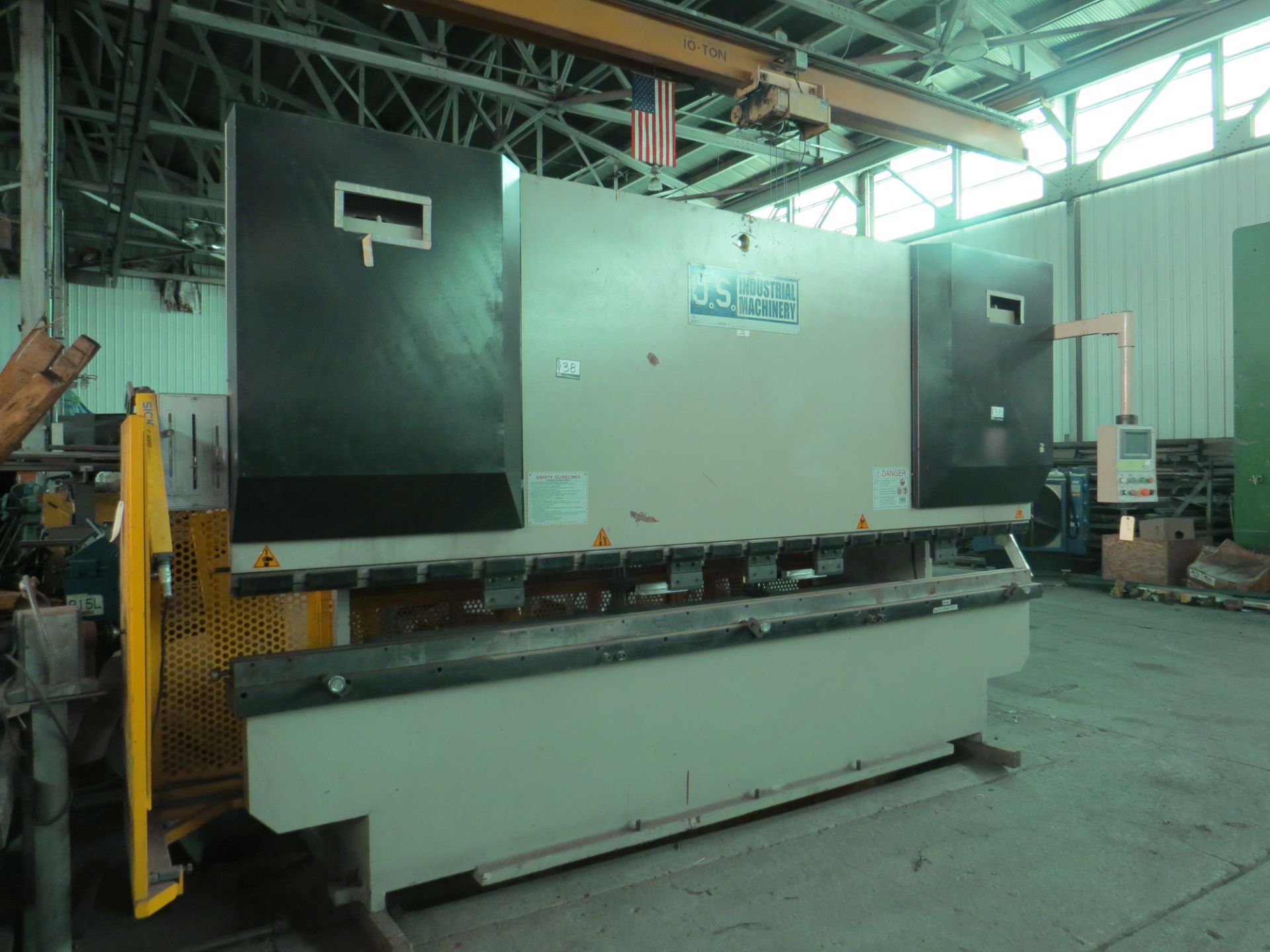 U-S Industrial Machinery 12 FT 155 Ton Hydraulic Press Brake w/ Back Gages w/ Light Curtains - Image 7 of 11