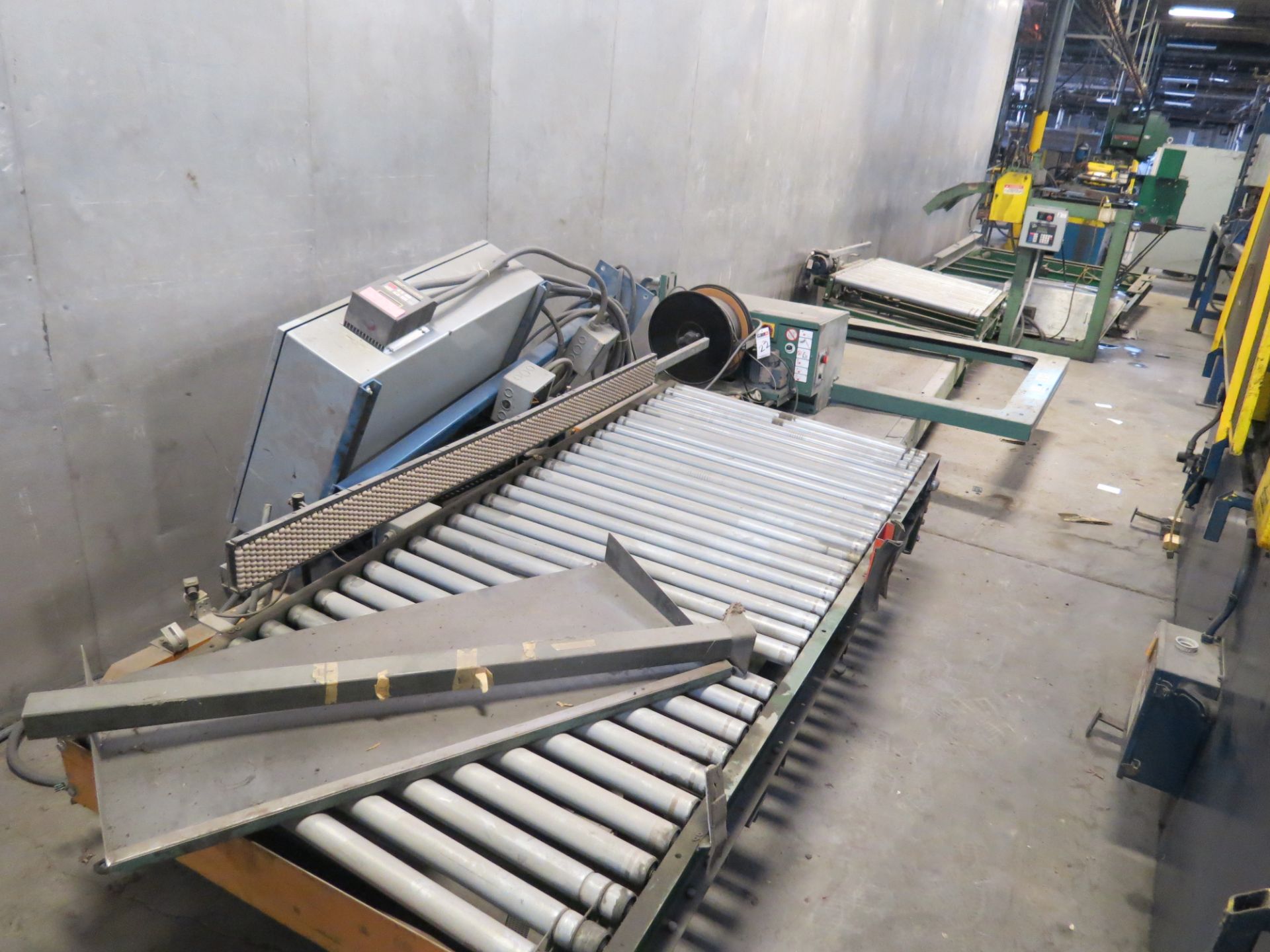 Signode HB-4310 Powered Strapping Machine with roller conveyor, s/n SS-1130, new 2004 - Image 4 of 6