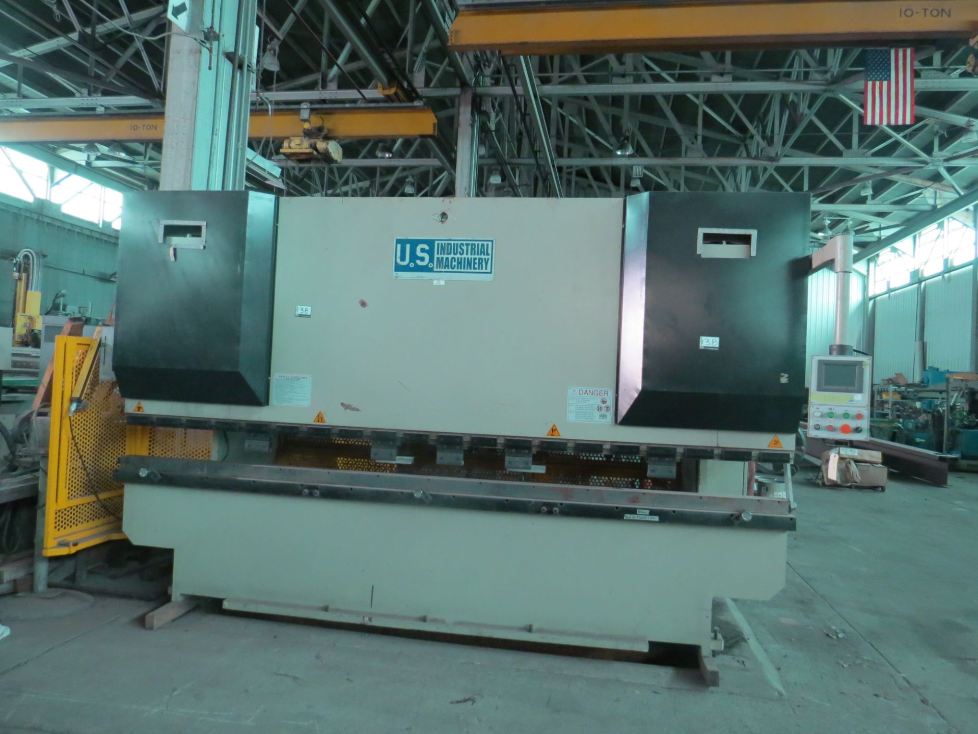 U-S Industrial Machinery 12 FT 155 Ton Hydraulic Press Brake w/ Back Gages w/ Light Curtains - Image 2 of 11