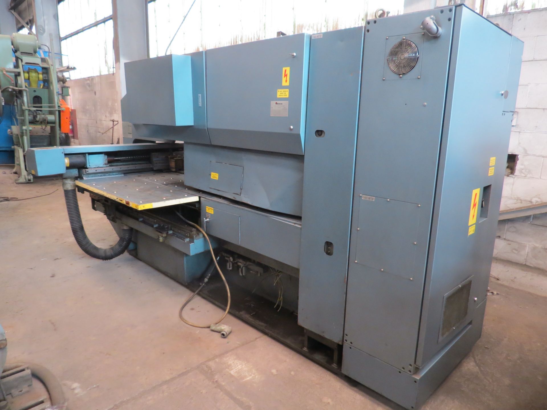 Amada Pega 244 24 Station Turret Punch 20 Ton W/ Amada 04PC Controls Serial Number - Image 9 of 11