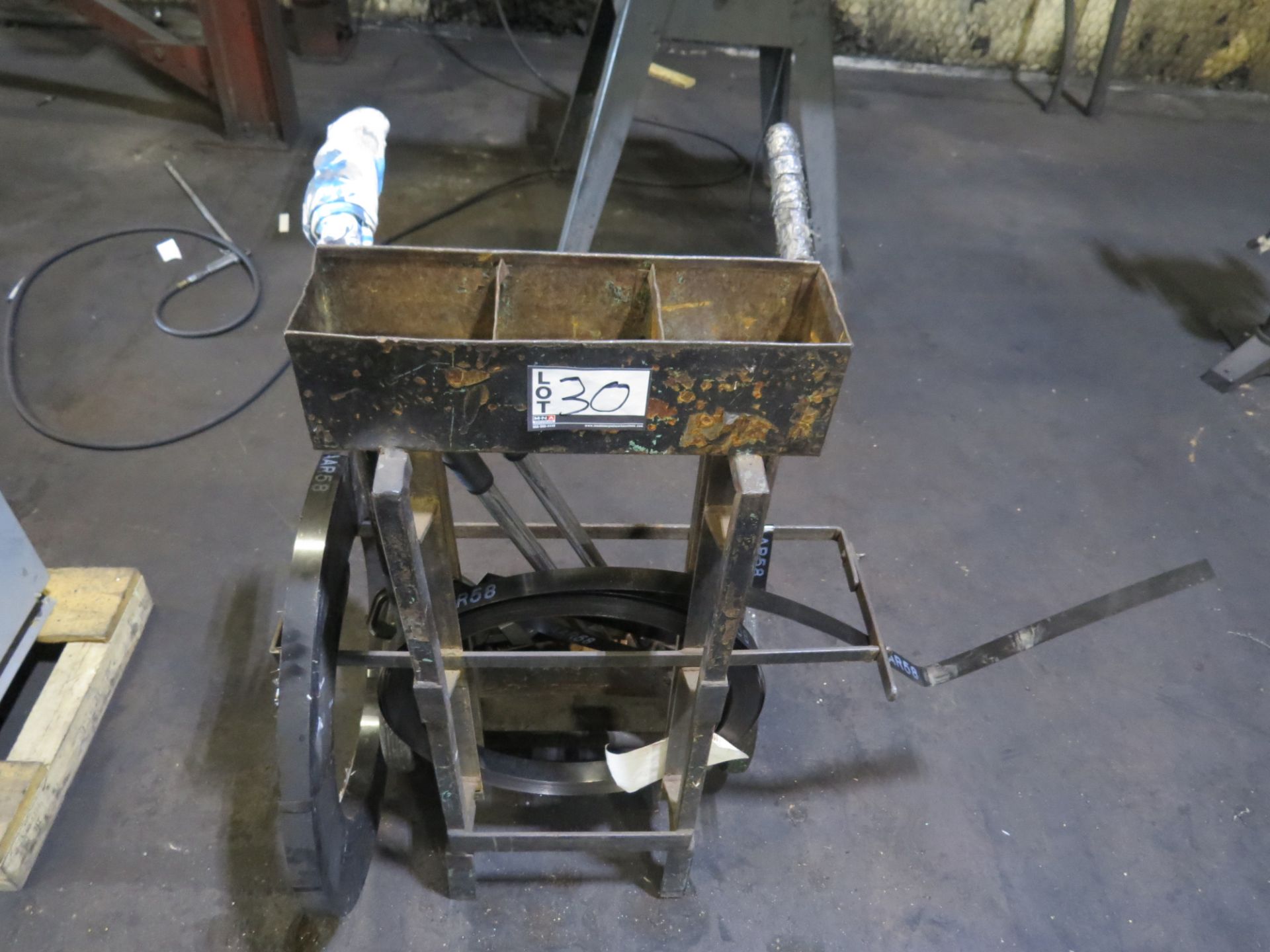 METAL STRAPPING CART