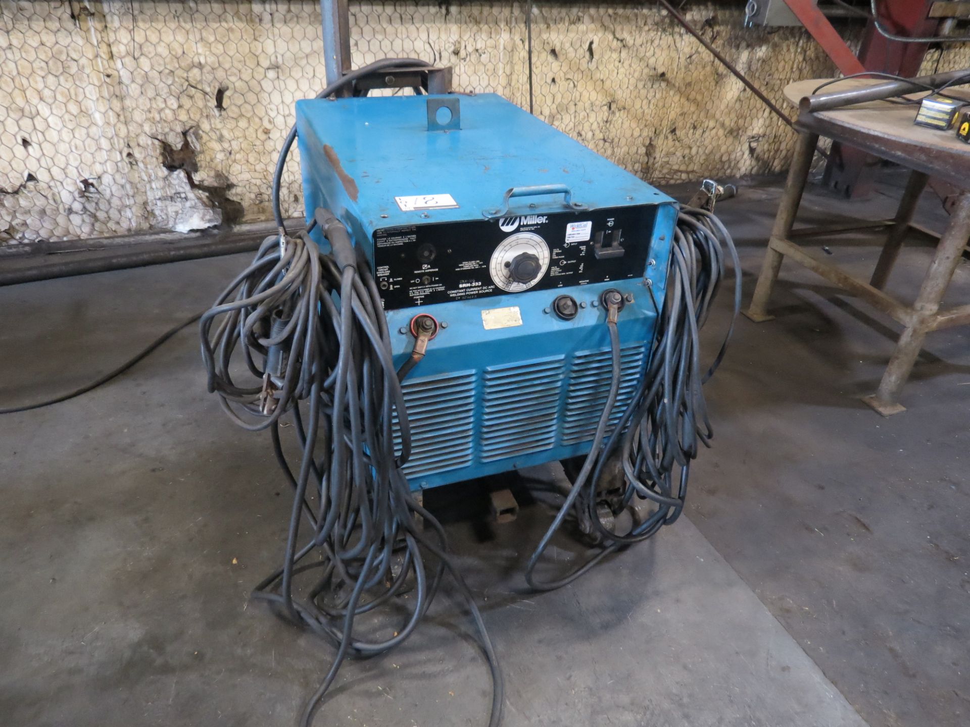 MILLER SRH-333 ARC WELDER S/N HJ125818