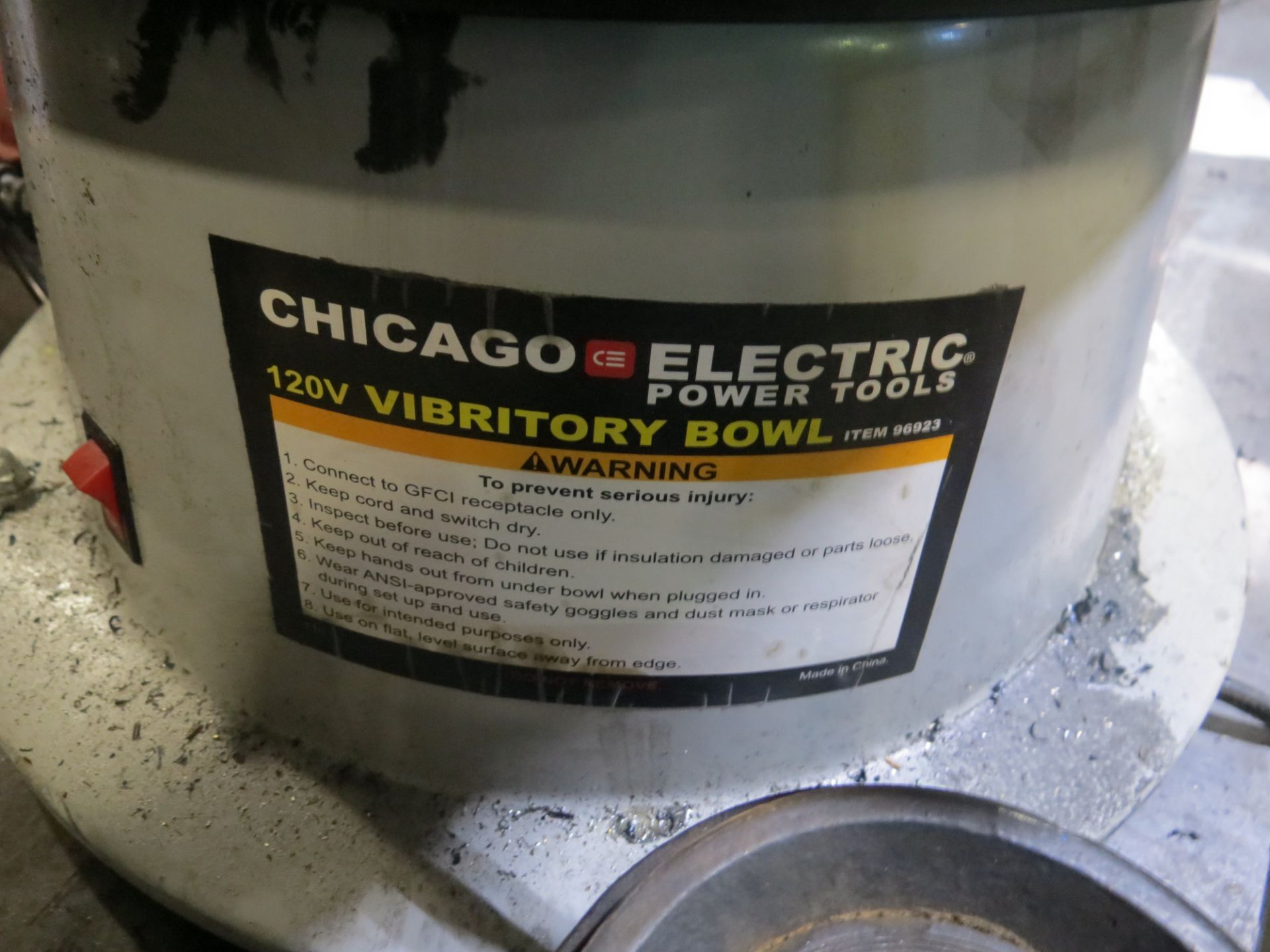 CHICAGO ELECTRIC 120V VIBRATORTY BOWL - Image 2 of 3