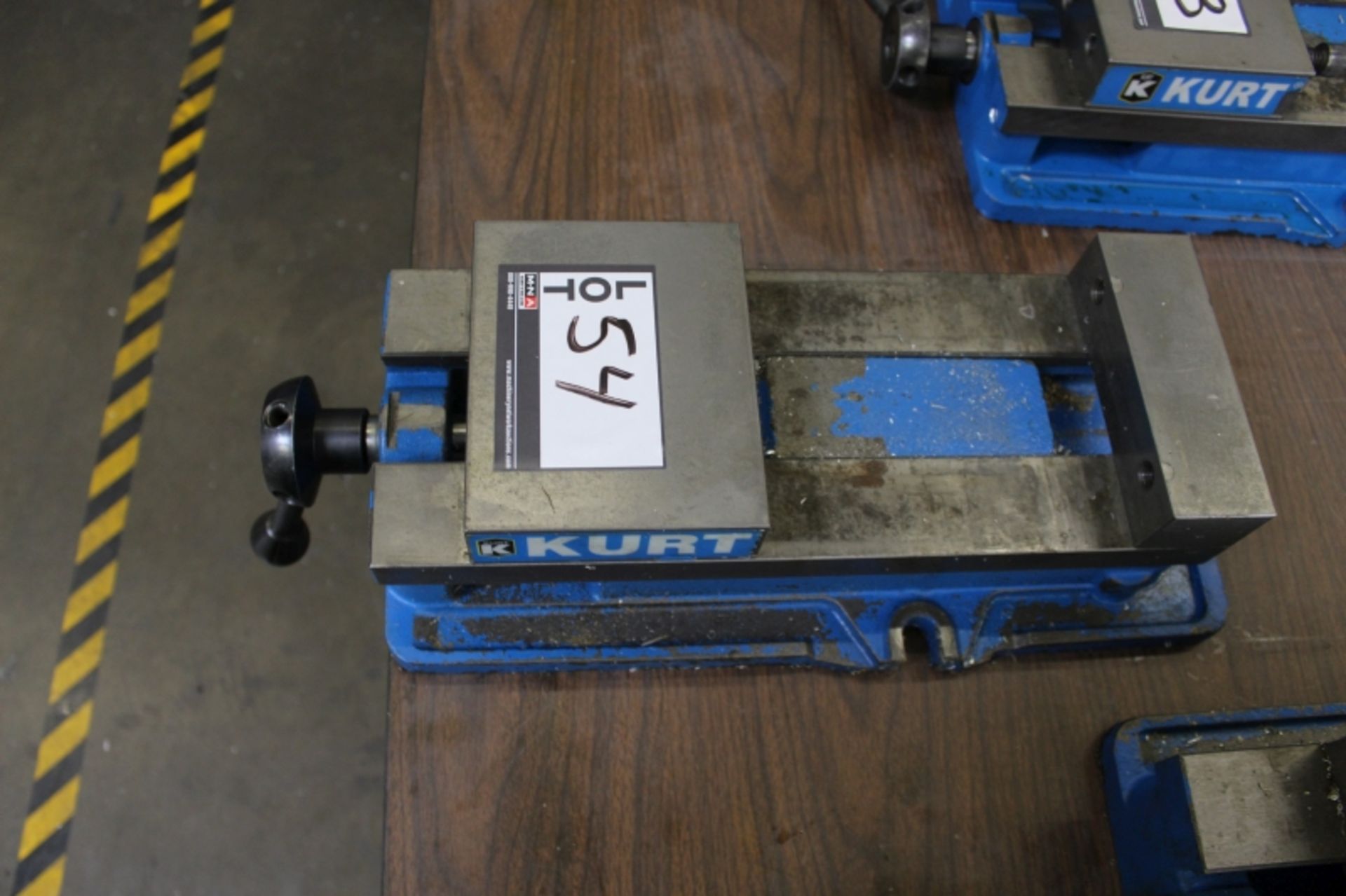 Kurt 6'' D-675 Mill Vise S/N 163709 - Image 3 of 4