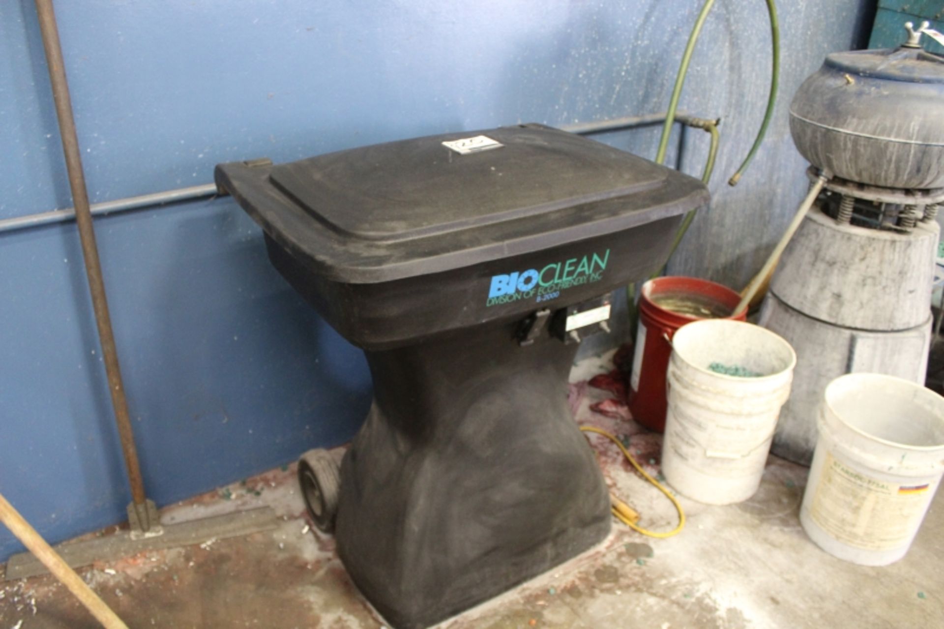 Bio Clean Parts Washer - Image 2 of 2