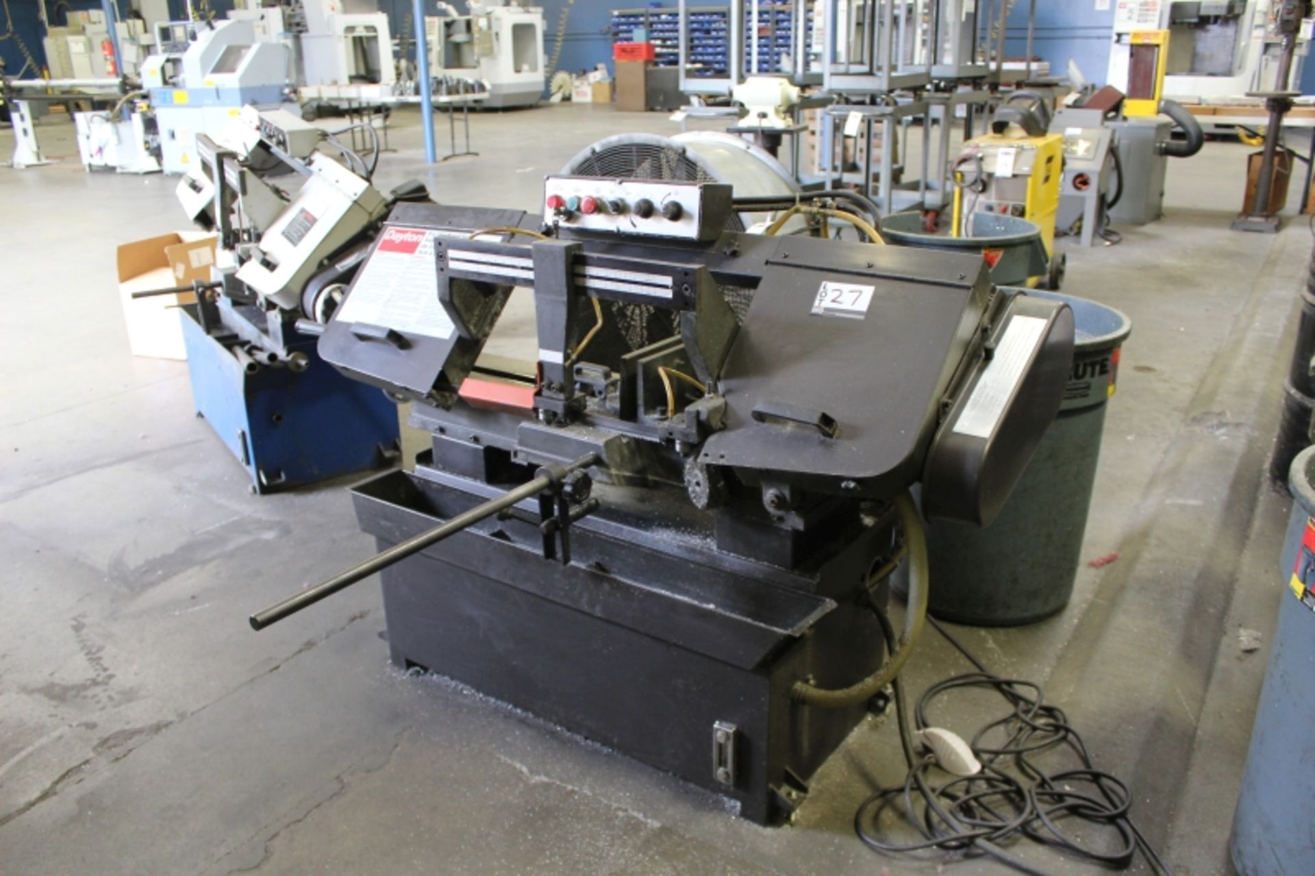 Dayton 9'' X 16'' Horizantal Band Saw S/N 041300016 - Image 3 of 6