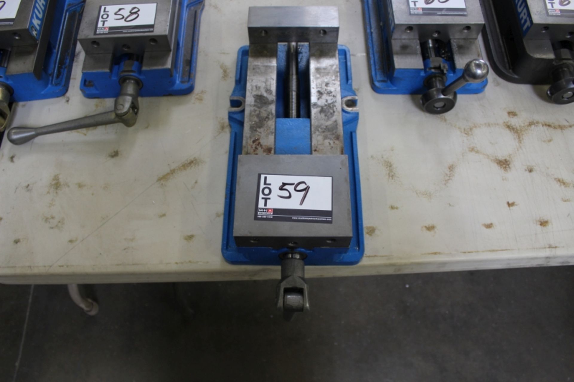 Kurt 6'' D-688 Mill Vise S/N 106171