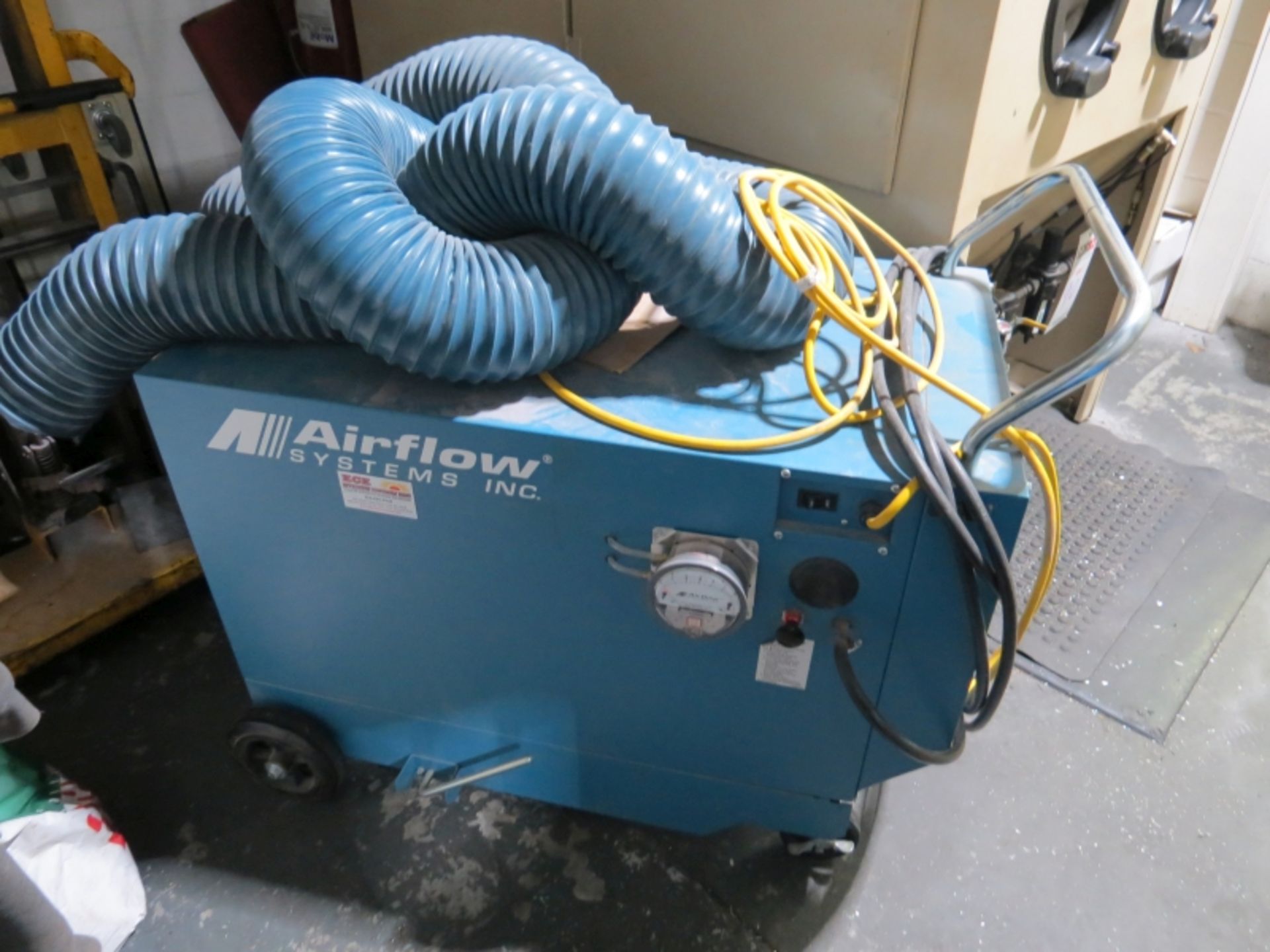 Air flow Systems Dust Collector GH2- BI- P06 -IA-CASTERS, s/n DCH2 -05BI-XXXX-CBXX