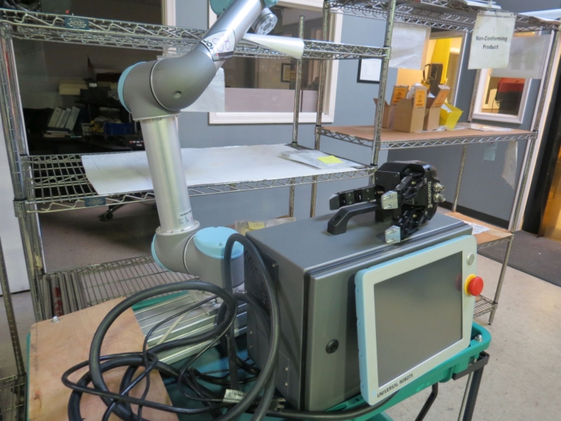 Universal Robots with Gripper Arm UR5 Max Payload 5KG *Over $40,000 new* *NEVER USED FOR PRODUCTION* - Image 6 of 6