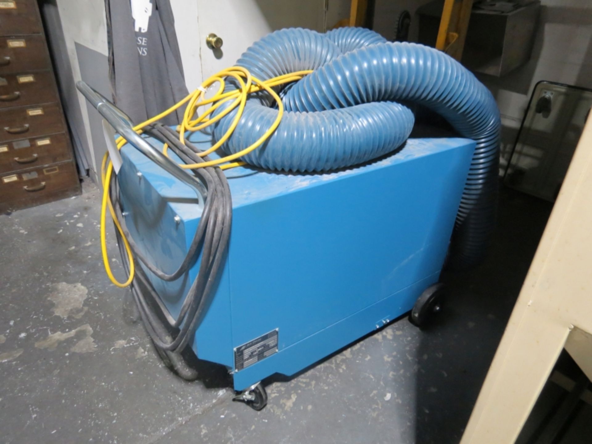 Air flow Systems Dust Collector GH2- BI- P06 -IA-CASTERS, s/n DCH2 -05BI-XXXX-CBXX - Image 3 of 4