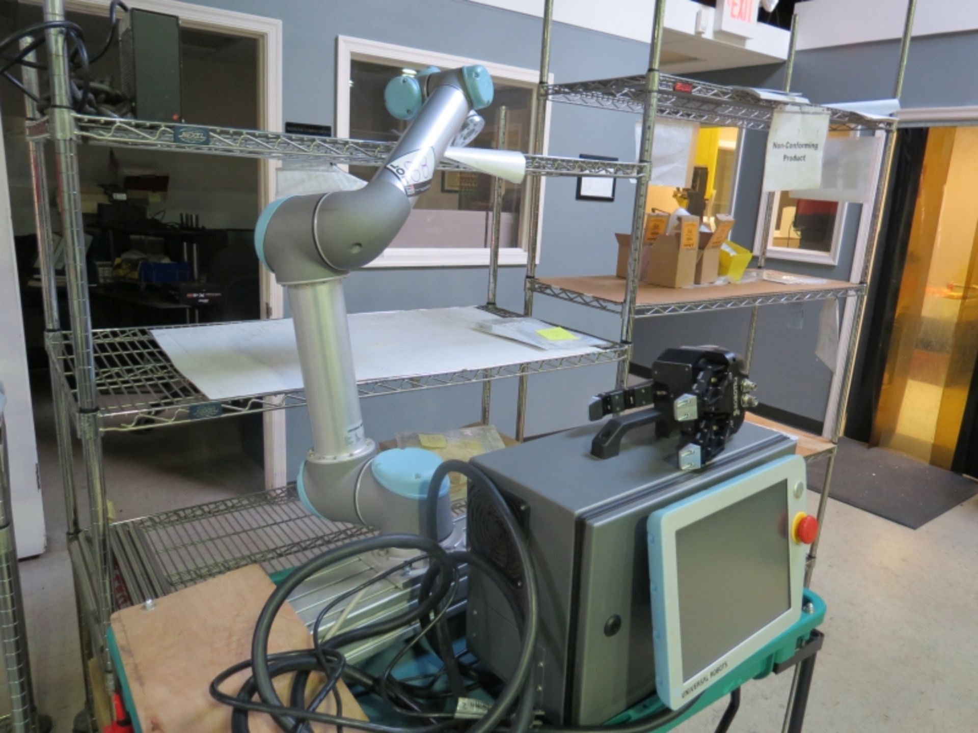 Universal Robots with Gripper Arm UR5 Max Payload 5KG *Over $40,000 new* *NEVER USED FOR PRODUCTION* - Image 2 of 6