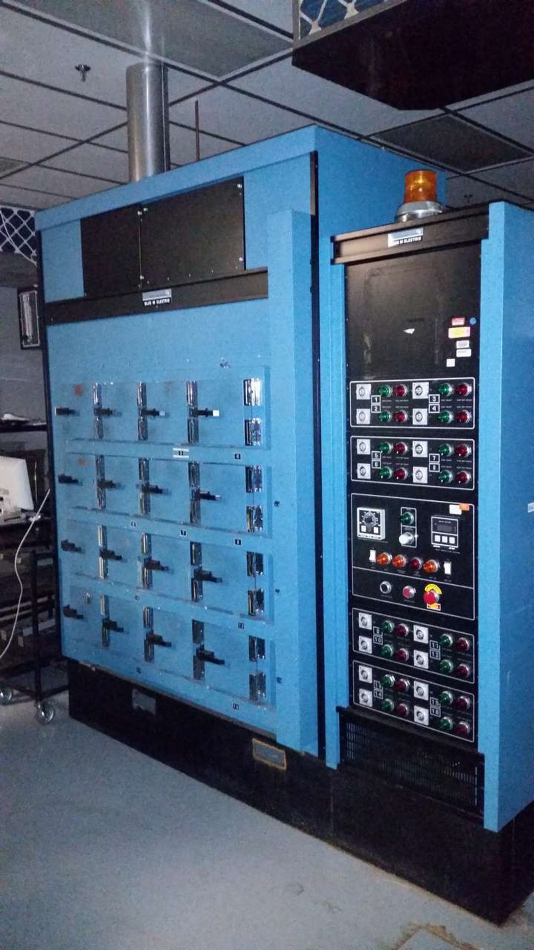 Blue M BI-32G-1 Test Chamber/LF Bake Oven