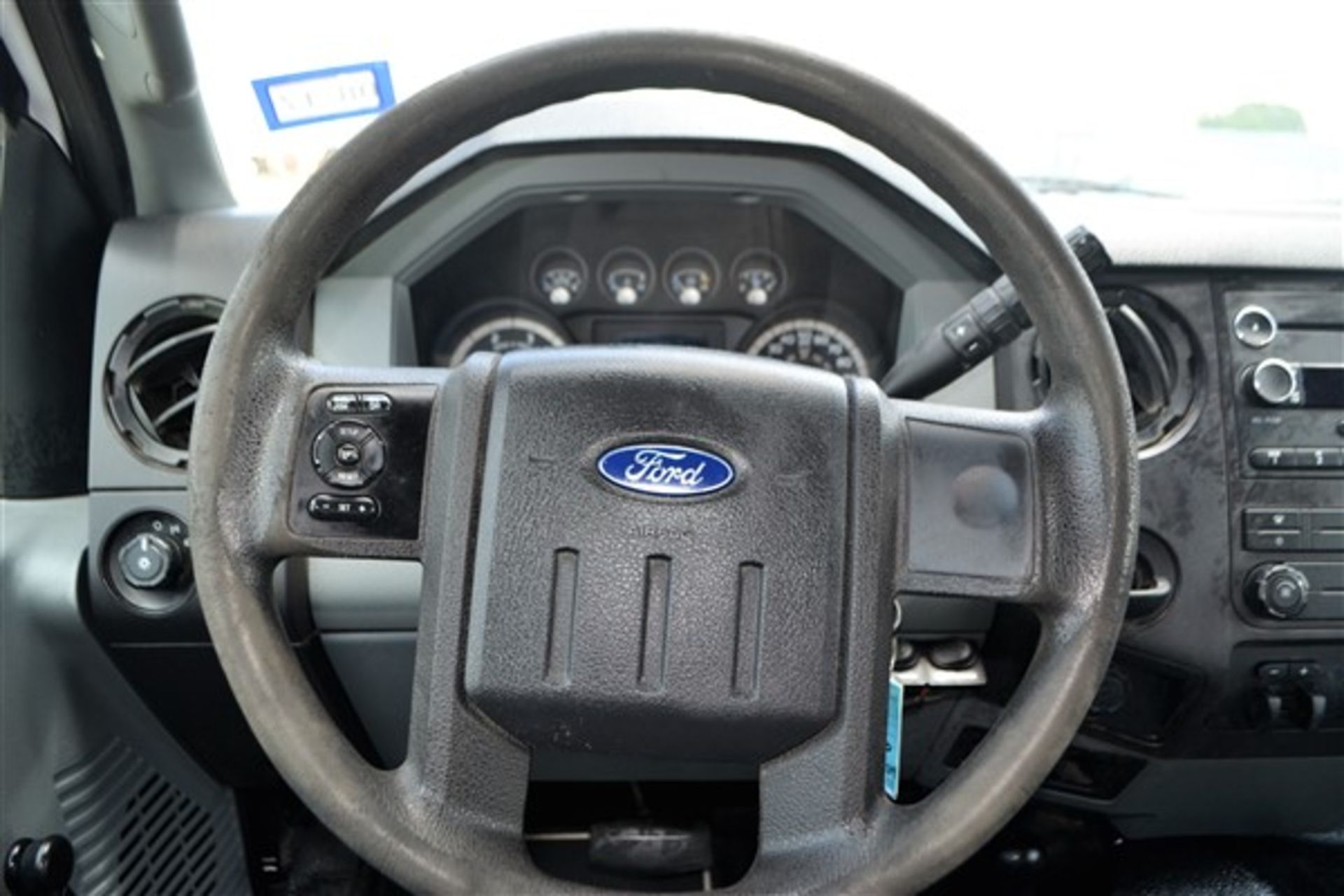 2011 Ford F250 - Image 15 of 19