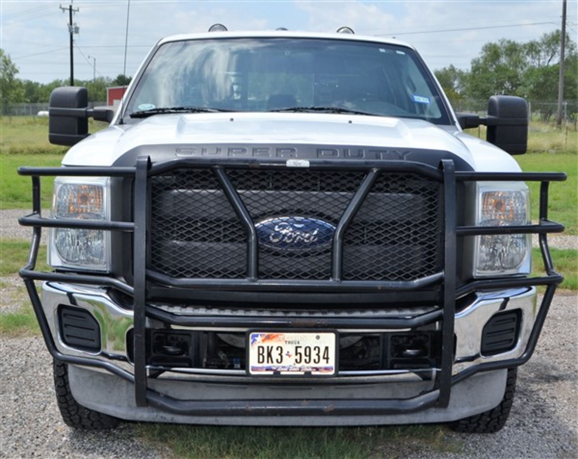 2011 Ford F250 - Image 3 of 19