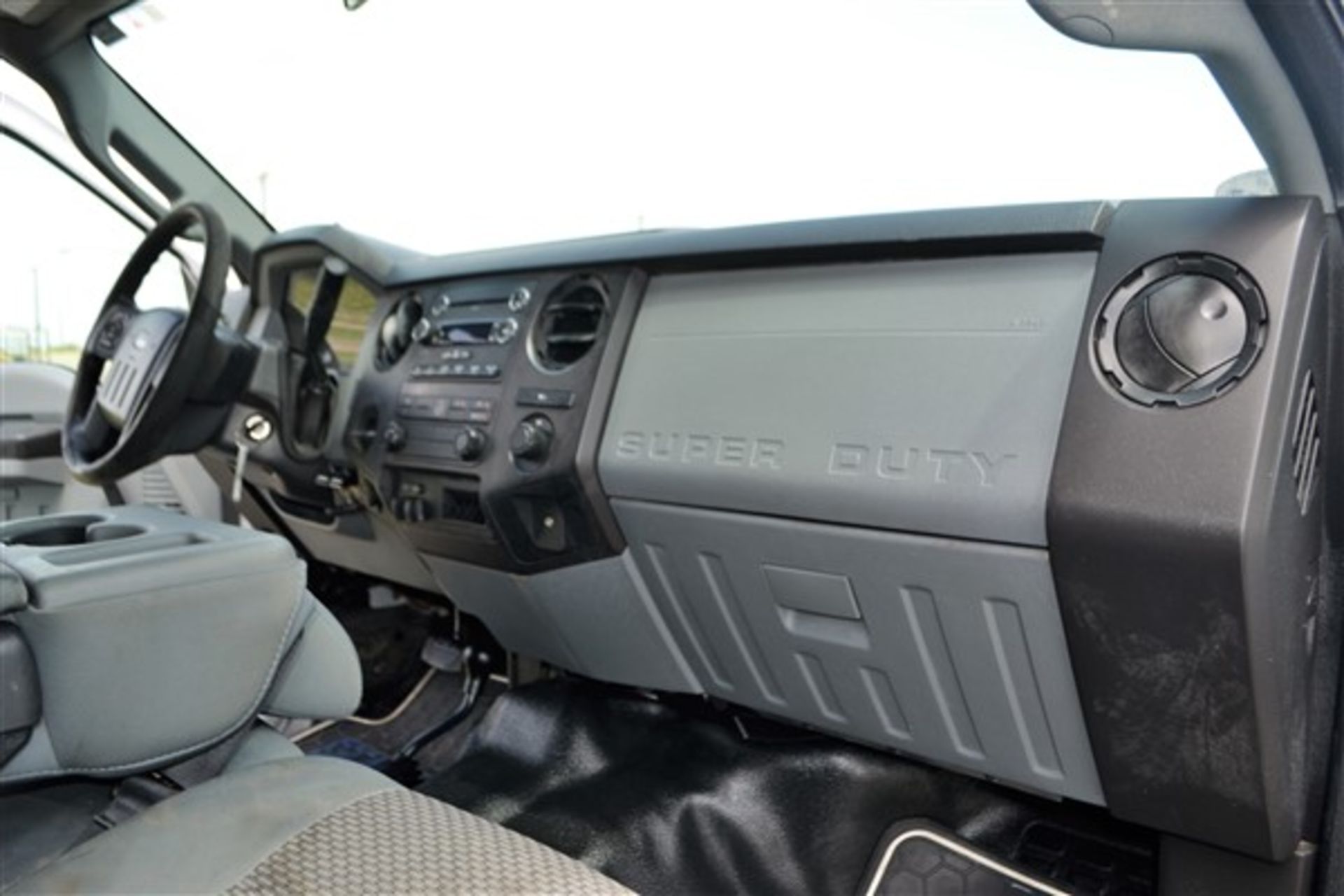 2011 Ford F250 - Image 10 of 19