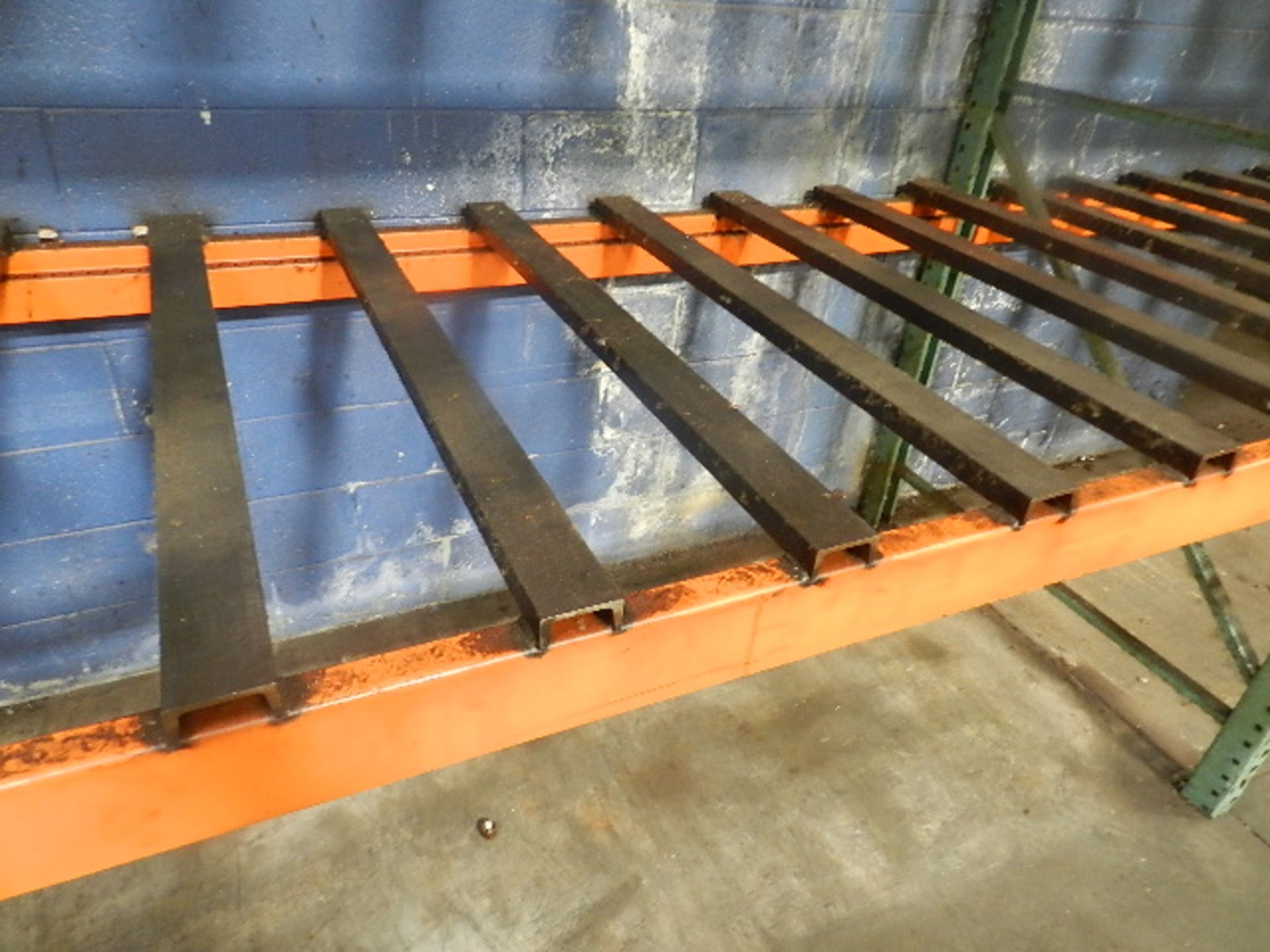 (4) SECTIONS OF PALLET RACKING - (6) 48'' DEEP X 12' TALL TEAR DROP STYLE UPRIGHTS, (28) 8' CROSS - Image 5 of 6