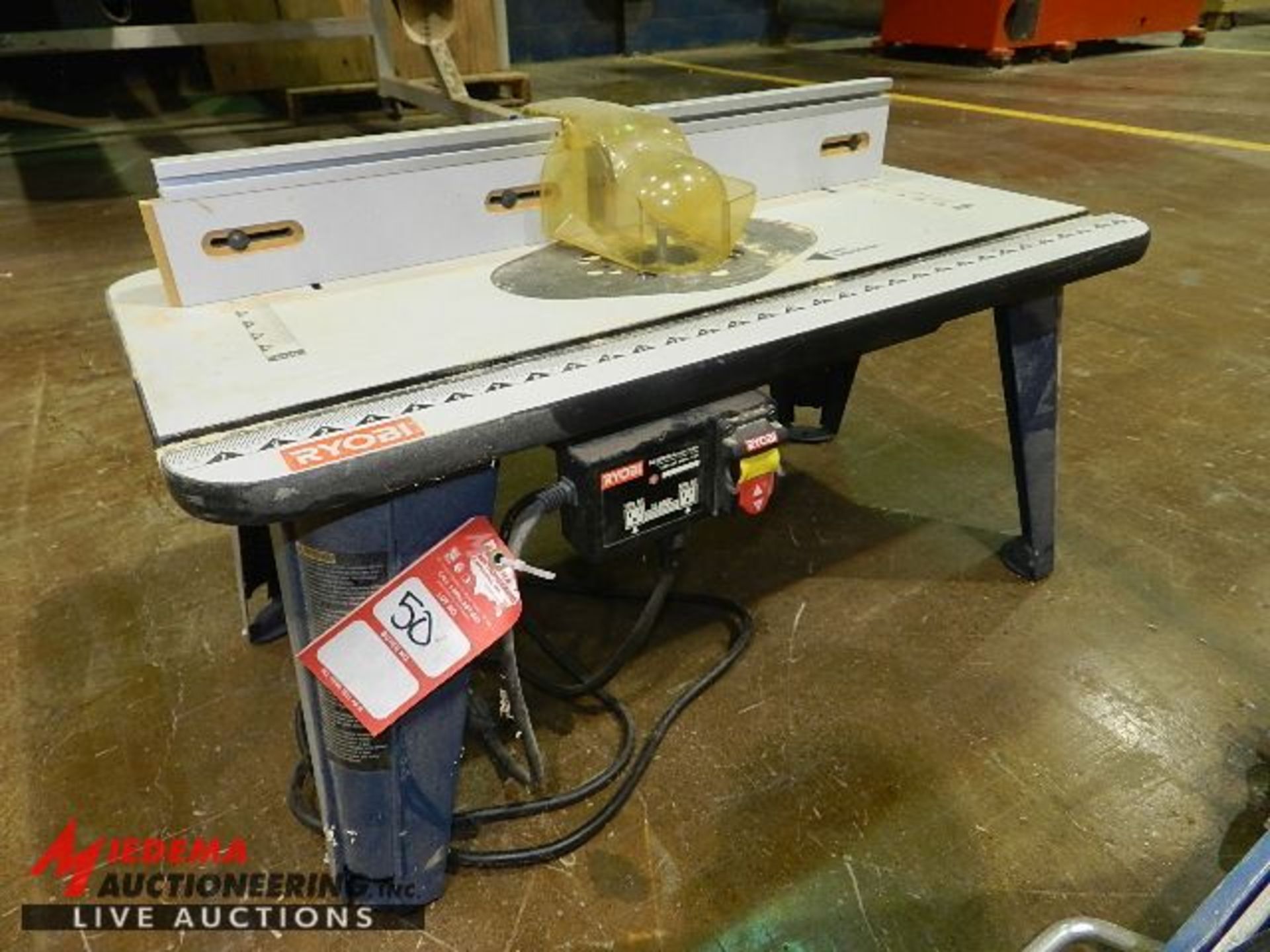 RYOBI A25RT02 ROUTER TABLE