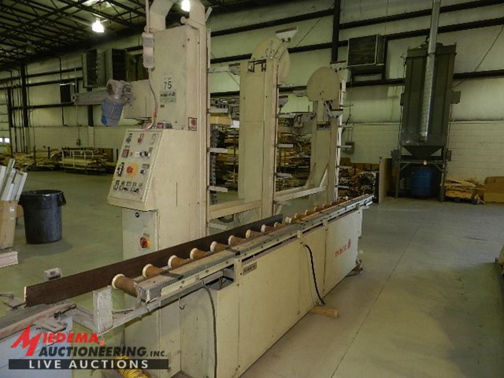 MAKOR AC-A3R MATERIAL STACKER, 1995, 3 POST, 48" STACKING ARMS, 9" ROLLER FEEDER CONVEYOR, S/N 5107 - Image 4 of 5