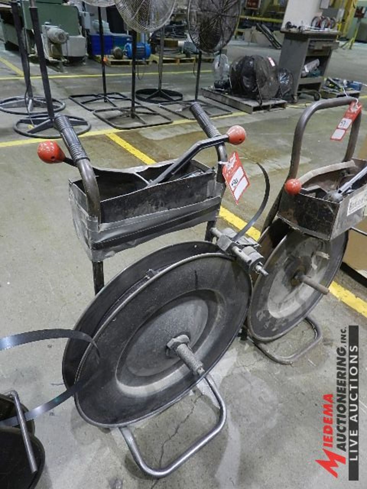 METAL BANDING CART WITH HAND TOOLS