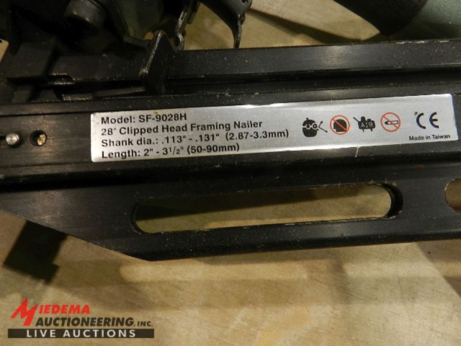 JONNESWAY SF-9028H 28° CLIPPED HEAD FRAMING NAILER, 2" TO 3 1/2" LENGTH - Image 2 of 2