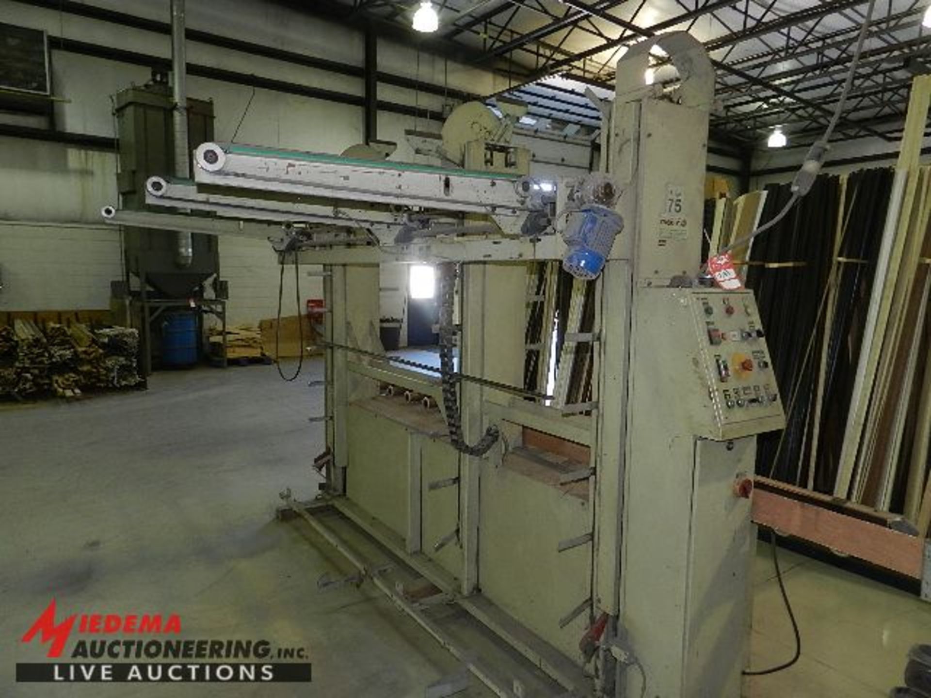 MAKOR AC-A3R MATERIAL STACKER, 1995, 3 POST, 48" STACKING ARMS, 9" ROLLER FEEDER CONVEYOR, S/N 5107 - Image 2 of 5