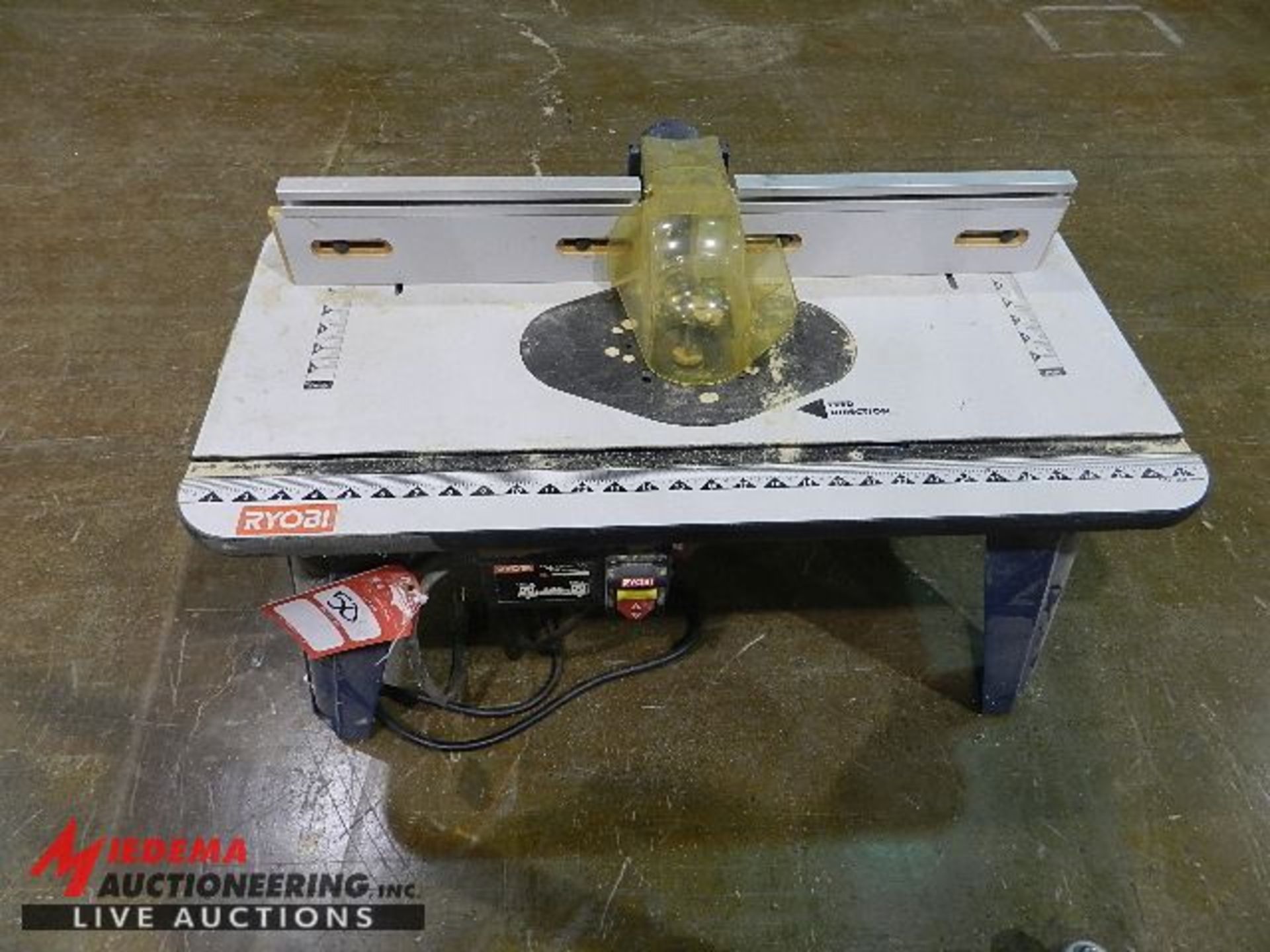 RYOBI A25RT02 ROUTER TABLE - Image 2 of 2