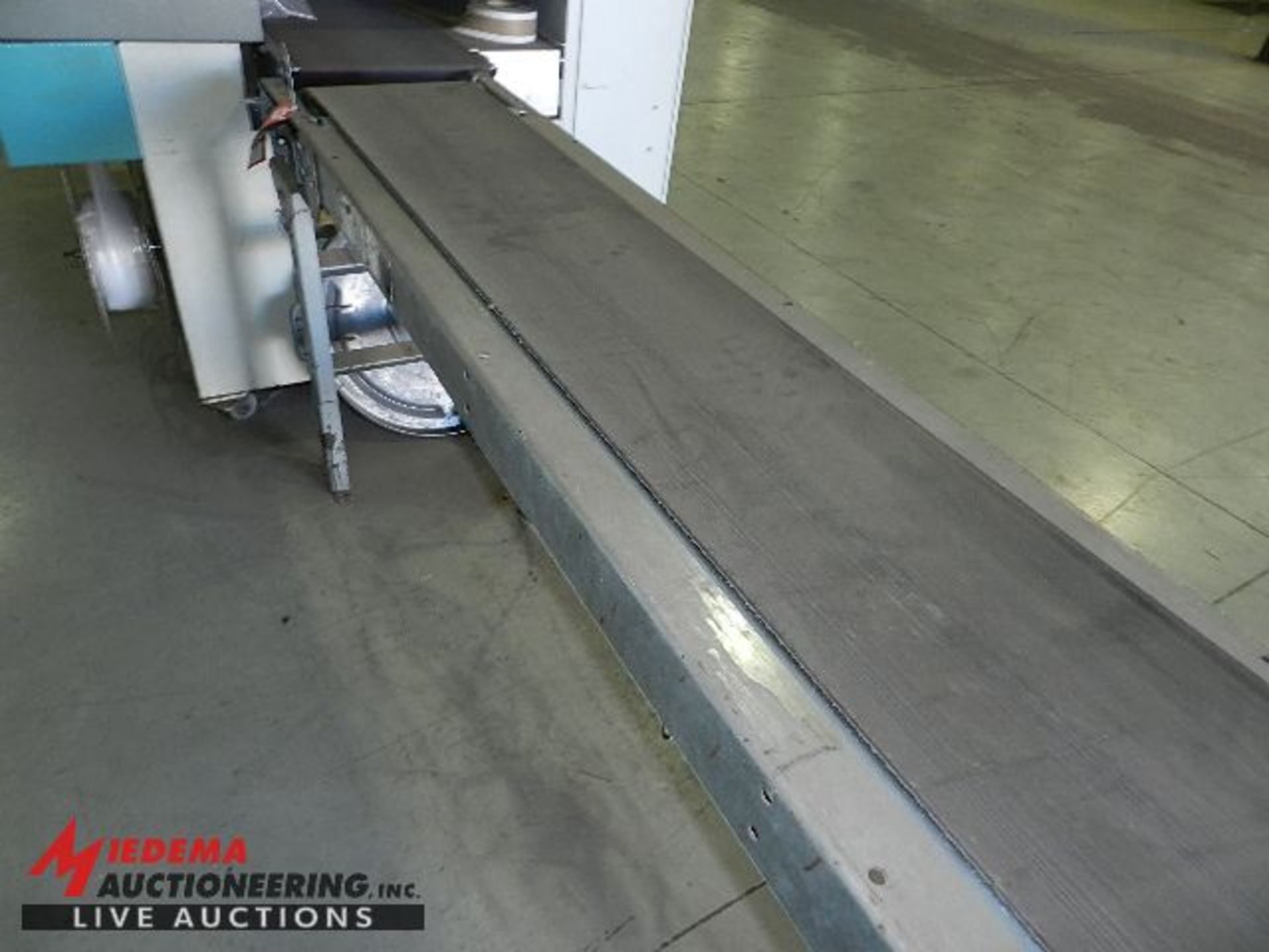 POWERED CONVEYOR TABLE WITH 12" RUBBER BELT, APPROX 12' LONG - Image 3 of 3
