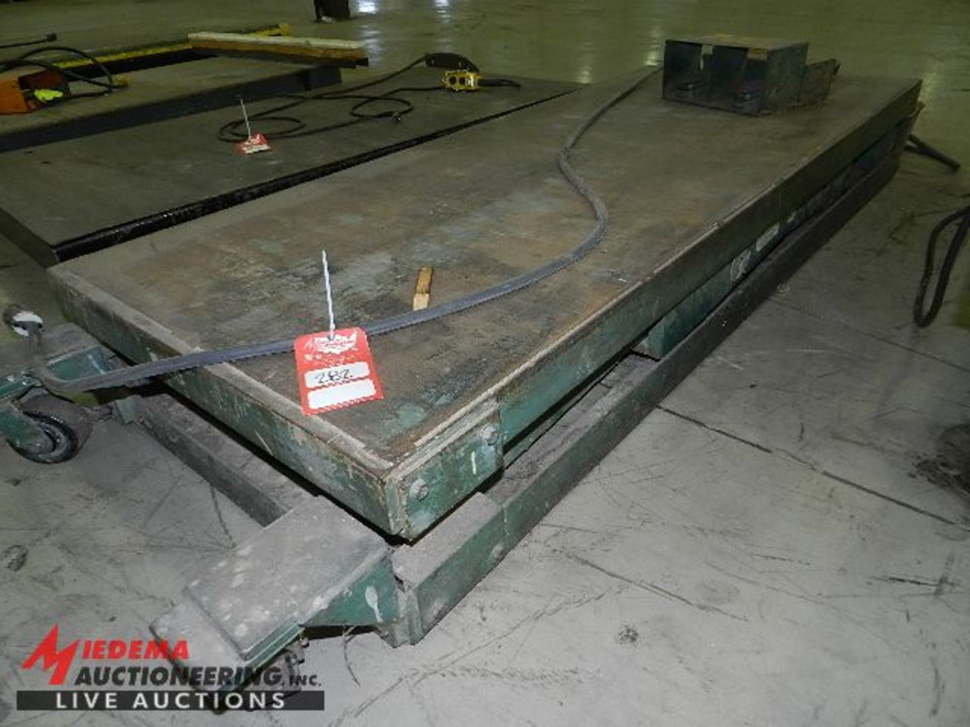 ELECTRIC LIFT TABLE, 6' X 30" WIDE WITH FOOT PEDAL CONTROL, 120 VOLT - Image 2 of 2