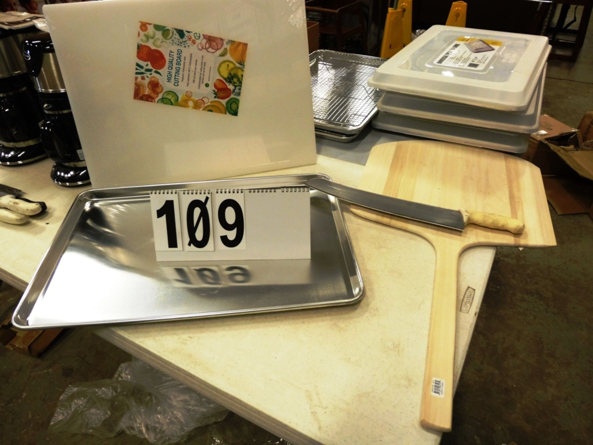 L/O CUTTING BOARD, COOKIE SHEET, PIZZA PADDLE, PIZZA KNIFE