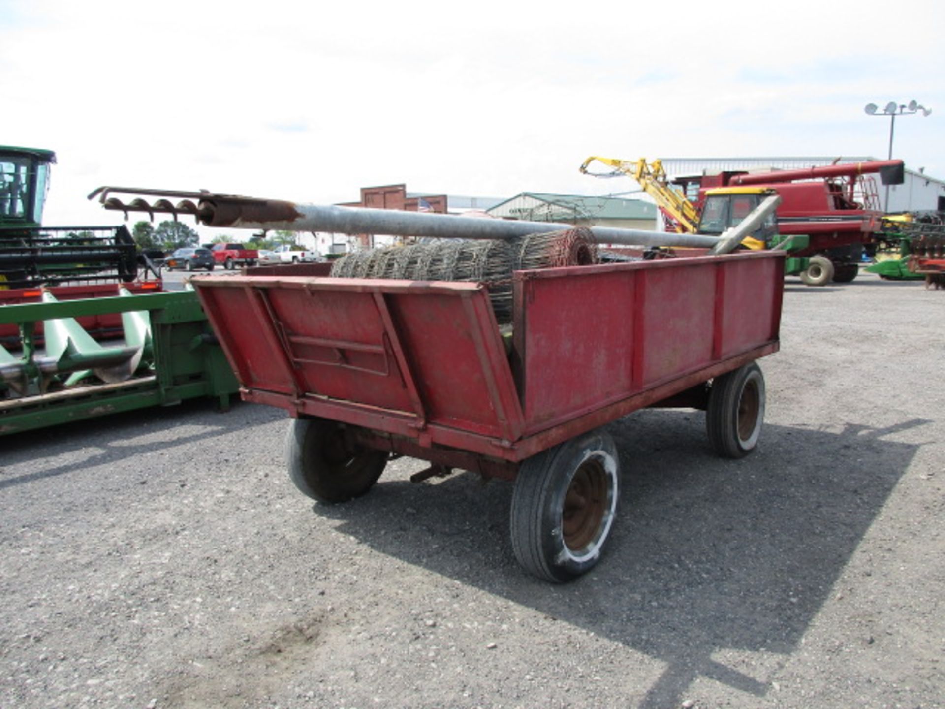 BARGE WAGON FULL OF MISC. - Image 3 of 3