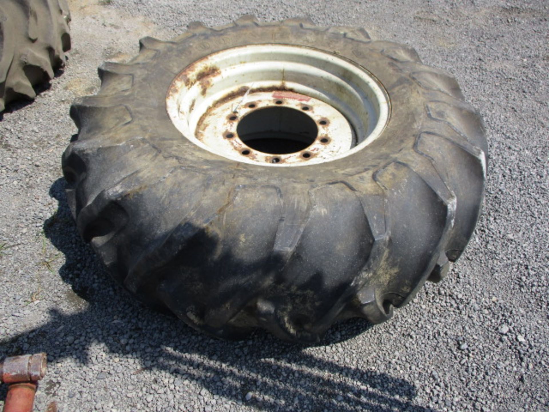 18.4X26 TIRE ON RIM