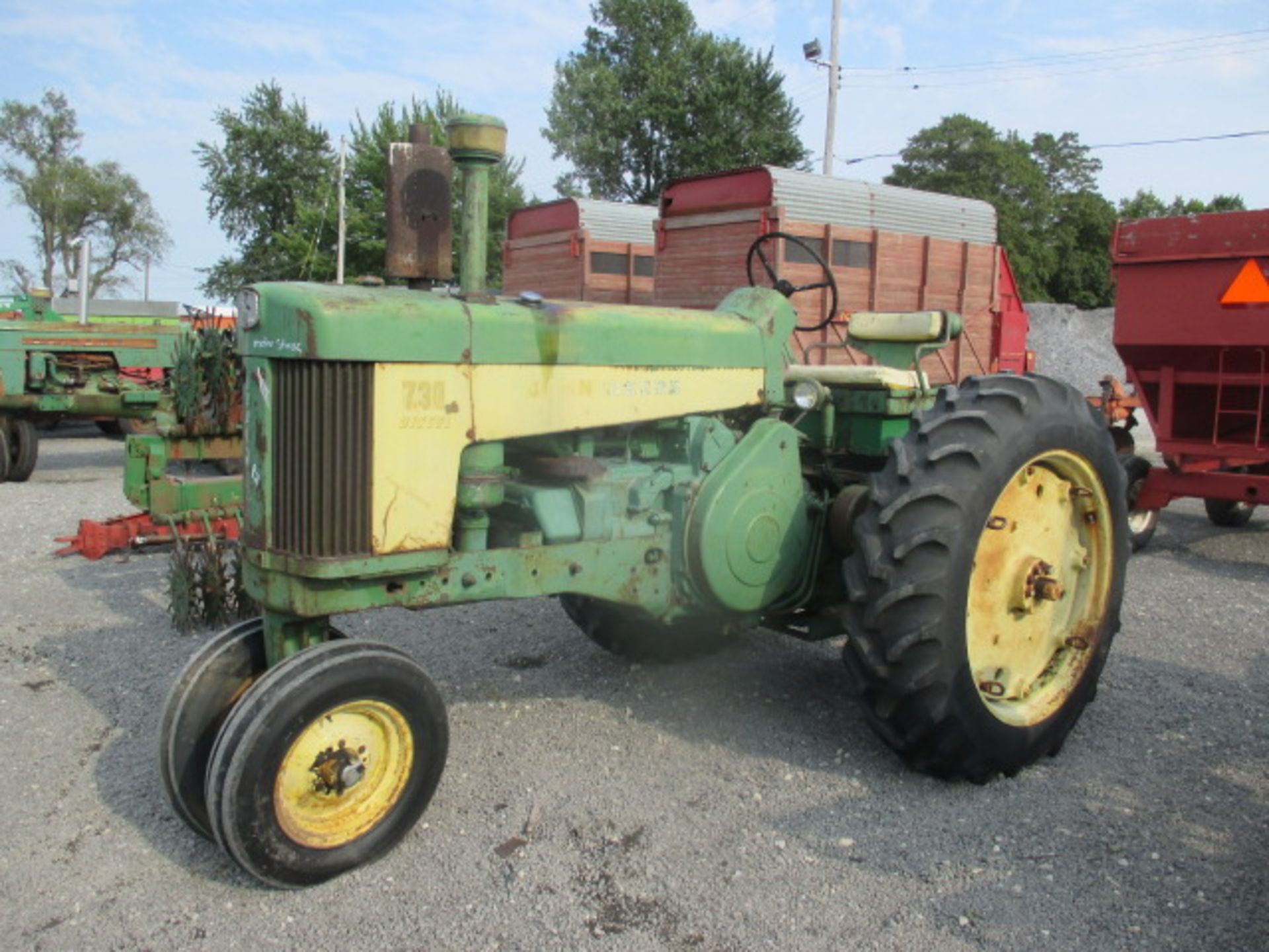 JD 730 TRACTOR #7325691 '58 2 CYL 6-16 15.5-38 3PT 540 PTO DIESEL MOTOR IS STUCK POWER STEERING - Image 9 of 9