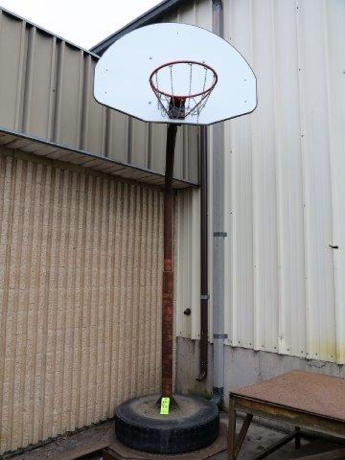 10' BASKETBALL RIM AND STAND