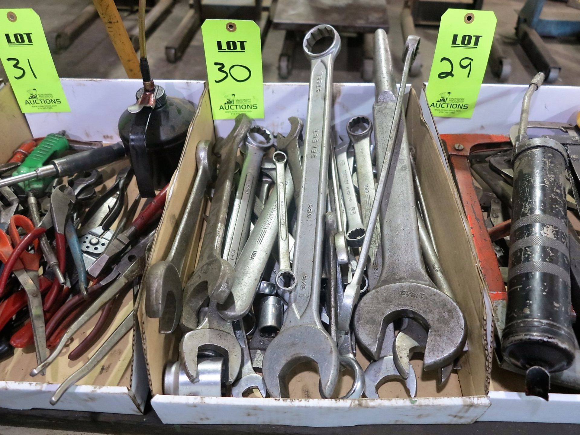 LOT OF COMBO AND END WRENCHES