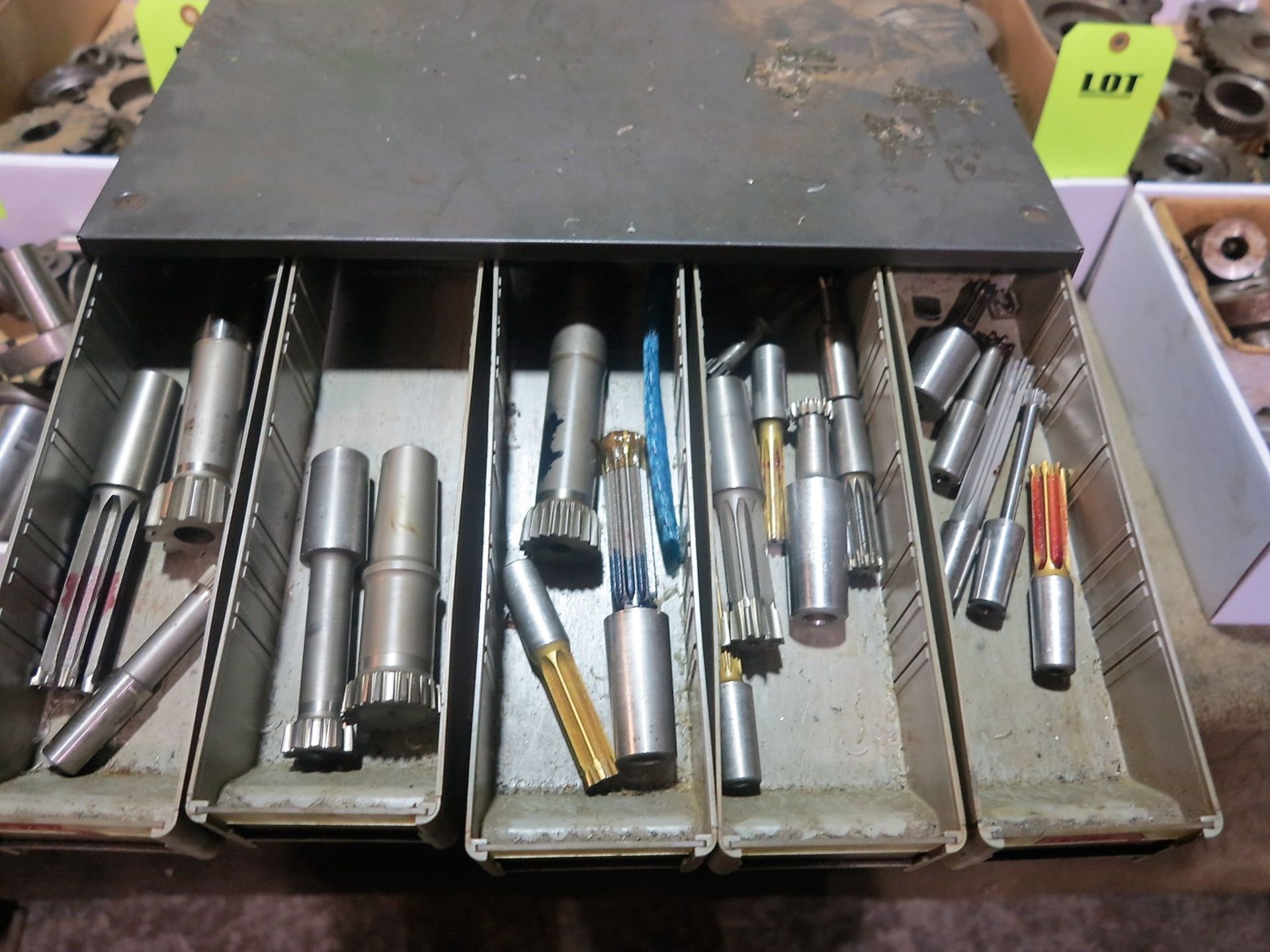20 DRAWER PARTS BIN WITH SHAPER CUTTERS - Image 2 of 5