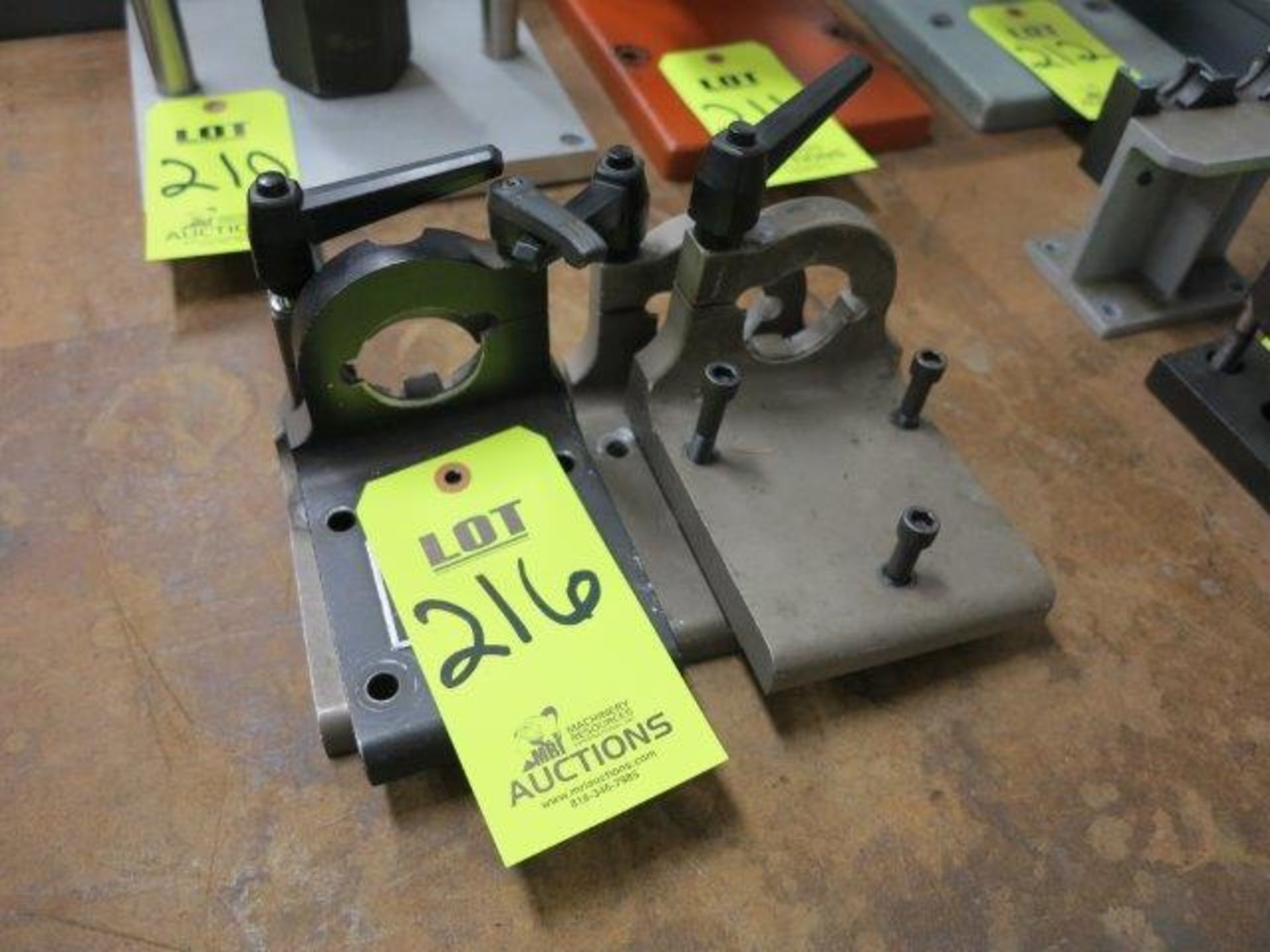 LOT OF 4 TOOL CHANGE HOLDER/CLAMP, CAT 40
