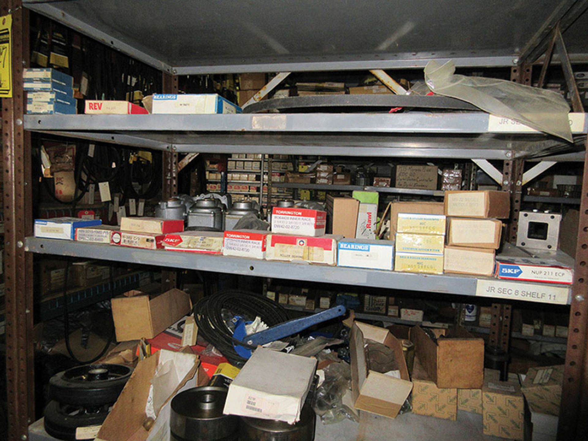 CONTENTS OF LOWER PART (1) SIDE, (4) SECTIONS OF SHELF UNIT: ASSORTMENT OF WHEELS & CASTERS; - Image 9 of 10