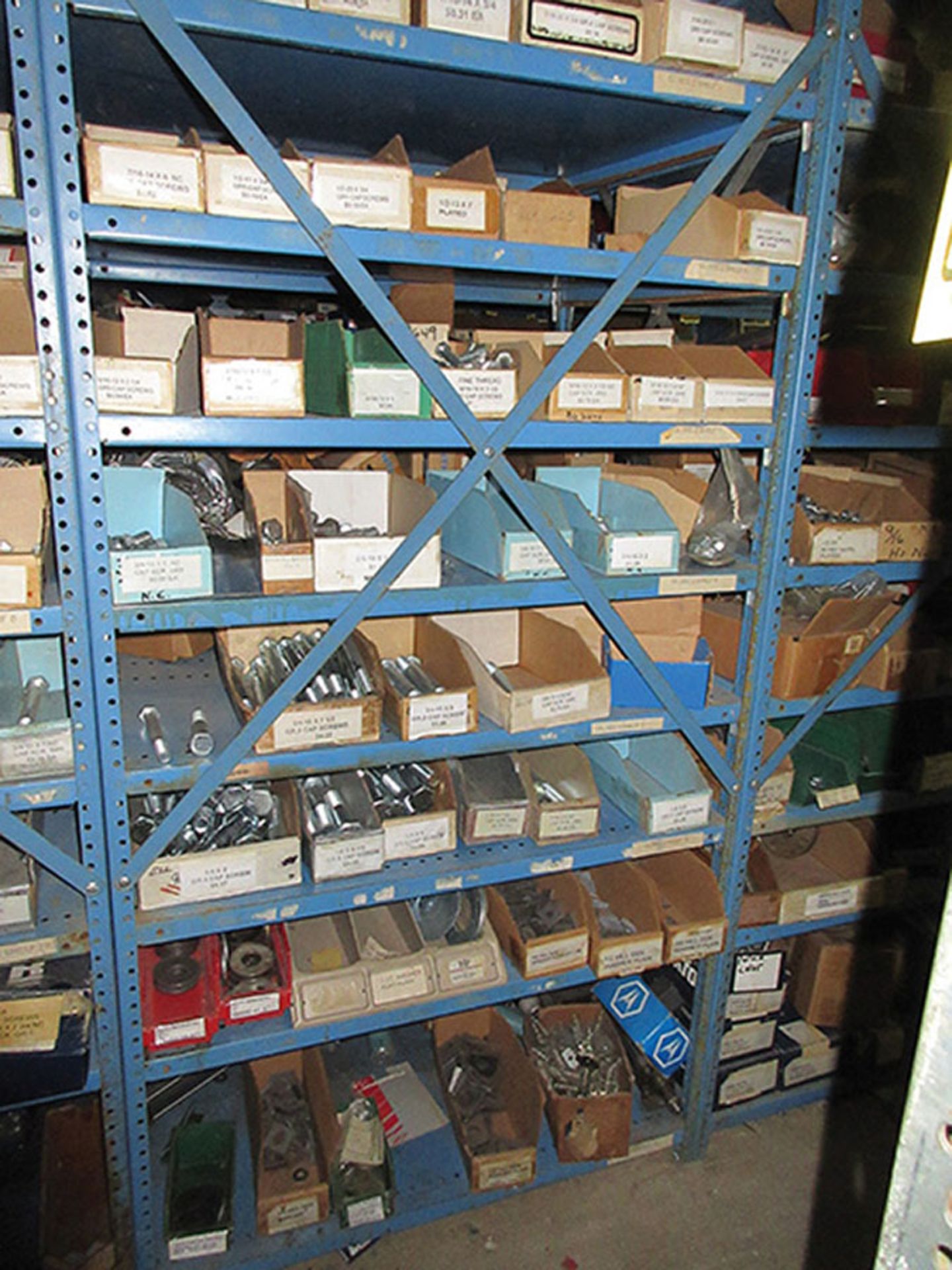 CONTENTS OF (1) SIDE OF (4) SECTIONS OF SHELF UNIT: BOLTS, WASHERS, NUTS, LOCK WASHERS, ETC. *** - Image 4 of 7