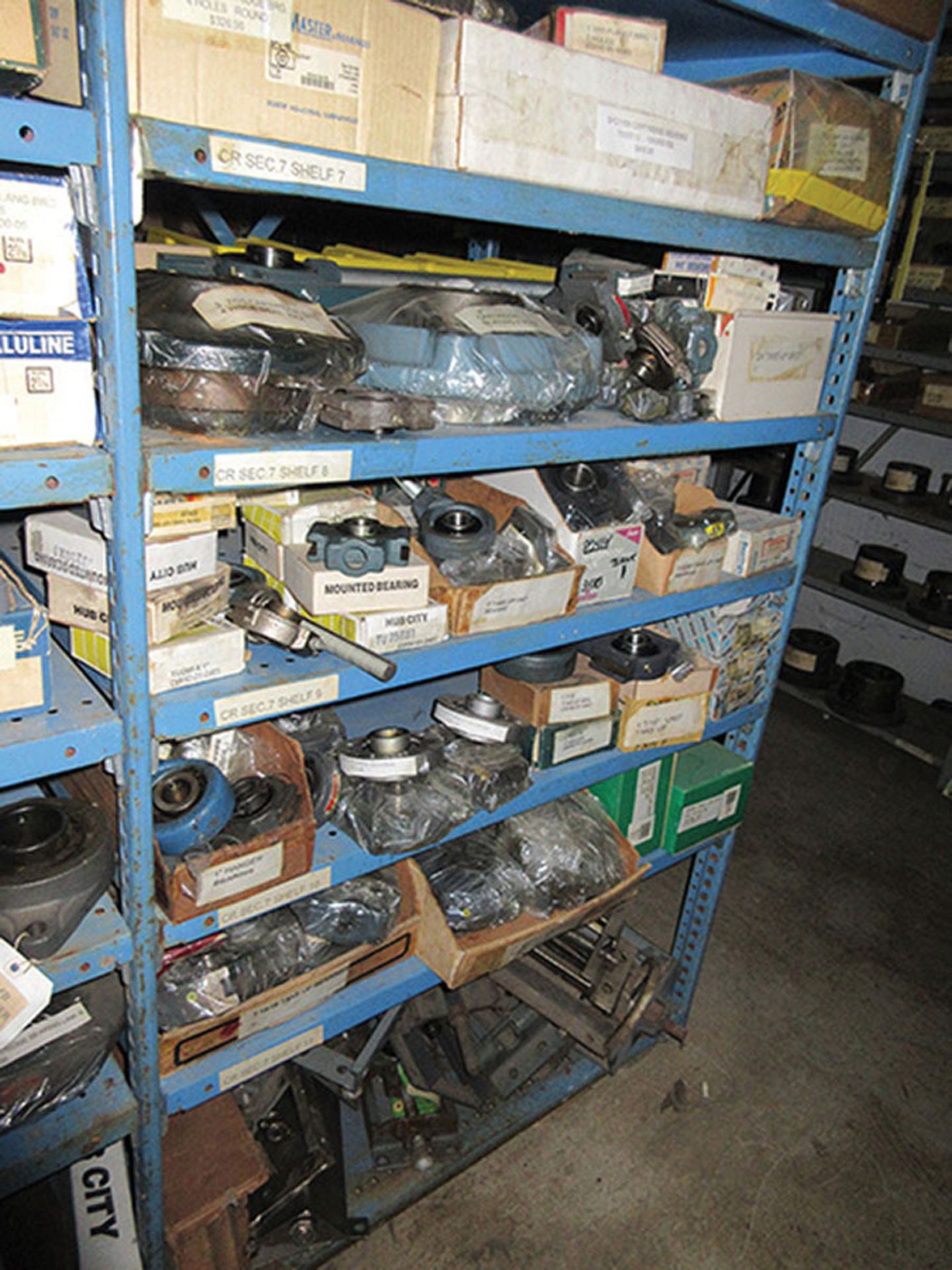 CONTENTS OF (1) SIDE OF (3) SECTIONS OF SHELF UNIT: LARGE ASSORTMENT OF CARTRIDGE BEARINGS, FLANGE - Image 7 of 8