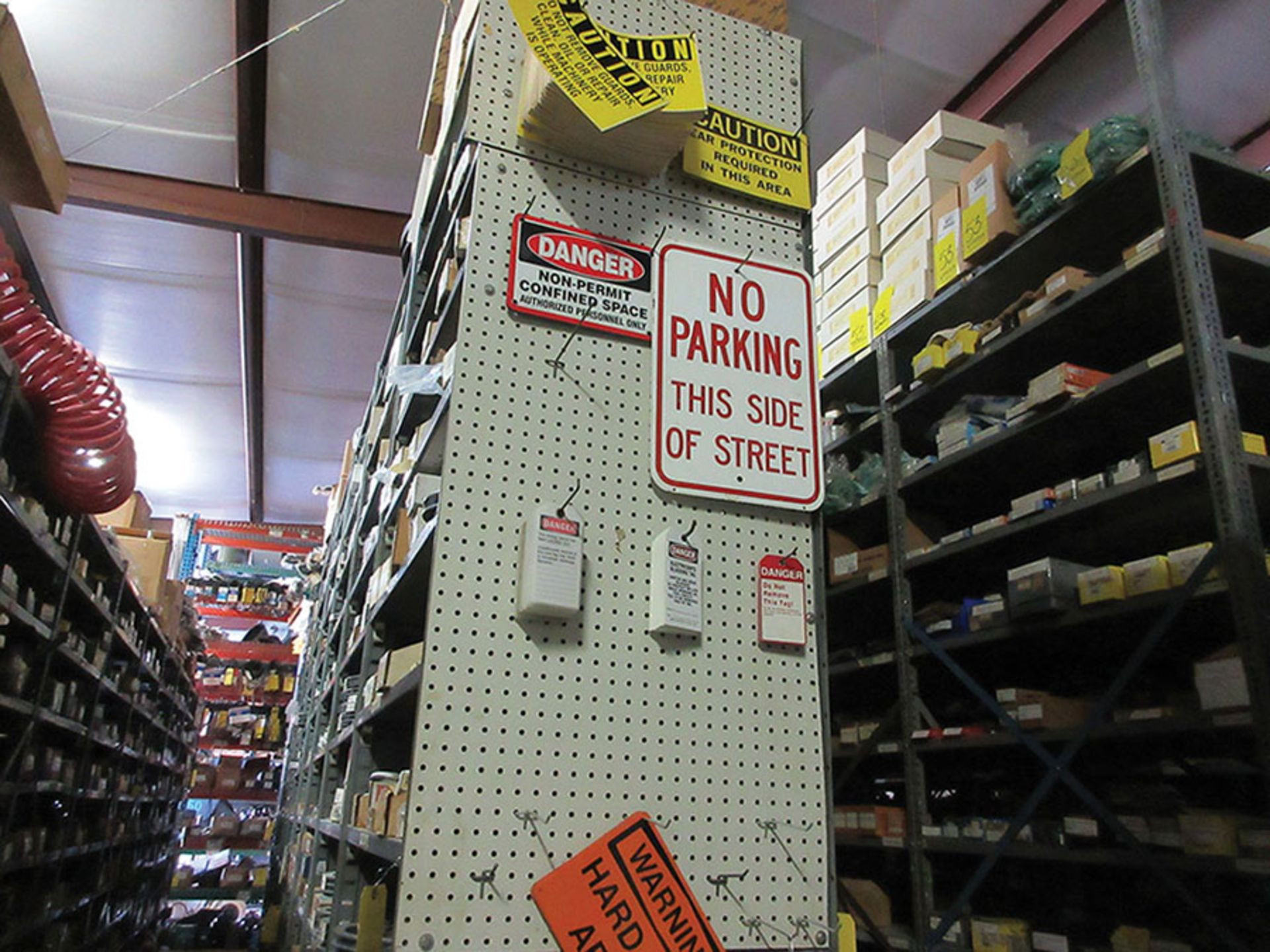 ASSORTMENT OF SIGNS, HOOKS, U-BOLTS AND OTHER HARDWARE ***ALL ITEMS WILL BE LOADED ONTO THE - Image 6 of 6