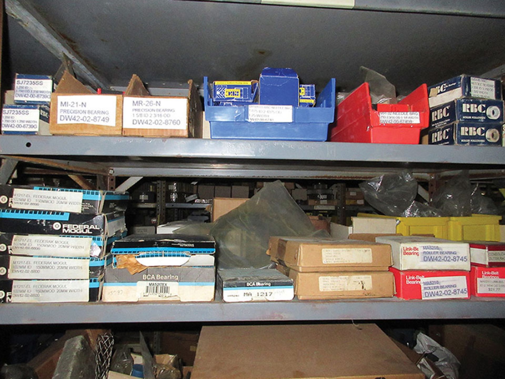 CONTENTS OF LOWER PART (1) SIDE, (4) SECTIONS OF SHELF UNIT: ASSORTMENT OF WHEELS & CASTERS; - Image 3 of 10