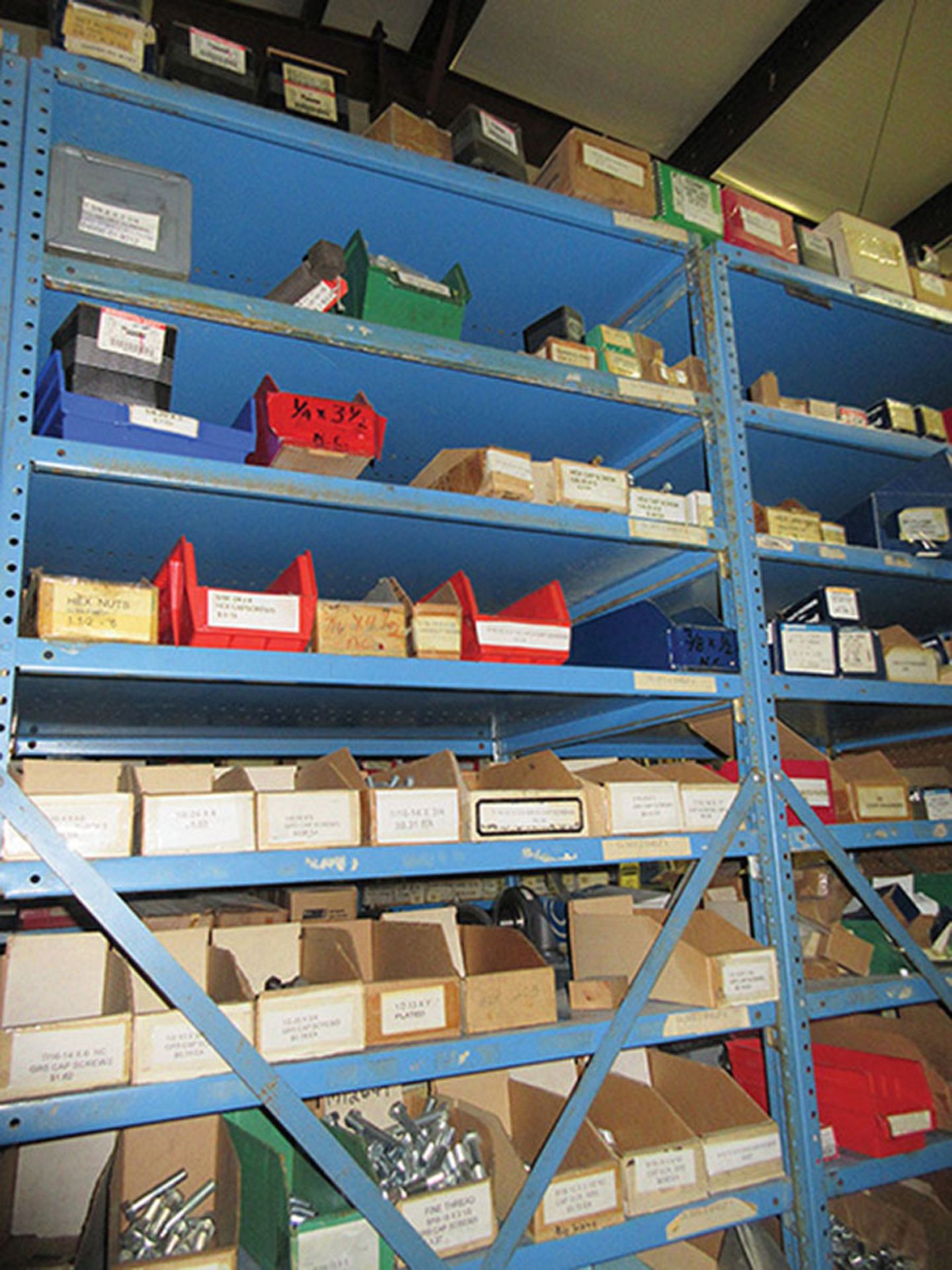 CONTENTS OF (1) SIDE OF (4) SECTIONS OF SHELF UNIT: BOLTS, WASHERS, NUTS, LOCK WASHERS, ETC. *** - Image 3 of 7