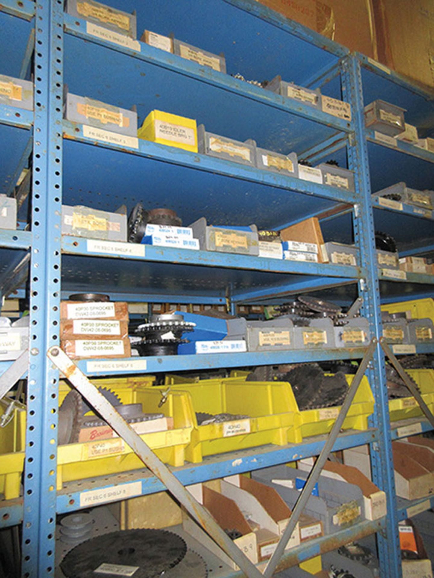 CONTENTS OF (1) SIDE, (5) SECTIONS OF SHELF UNIT: LARGE QUANTITY OF SOCKETS - MANY SIZES; BUSSMAN - Image 3 of 10