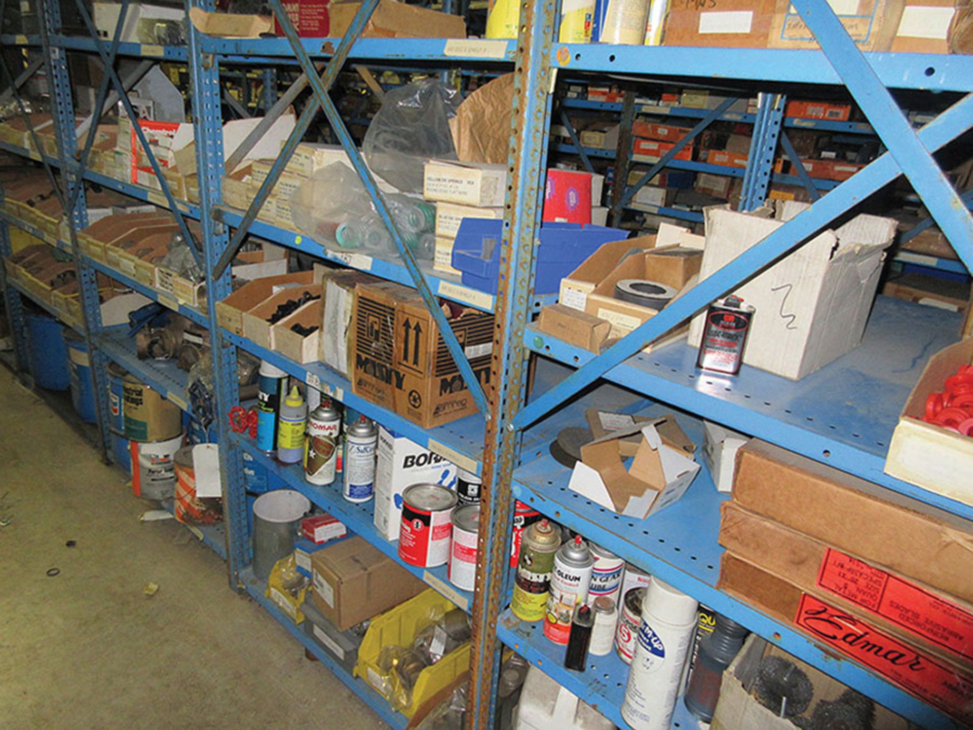 CONTENTS ON LOWER SECTION OF SHELF UNIT: DIE SPRINGS, GATE VALVES, COUPLINGS, UNIONS, AND TEES *** - Image 2 of 8