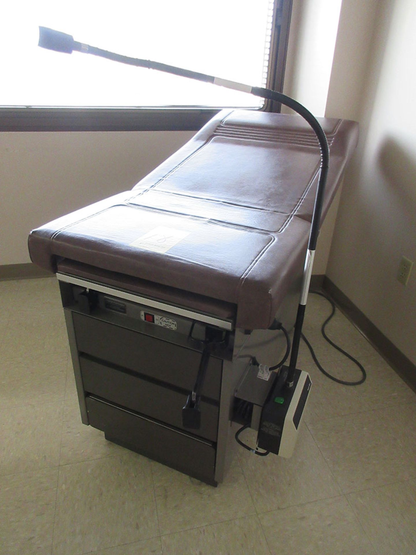 RITTER MODEL 104 EXAM TABLE