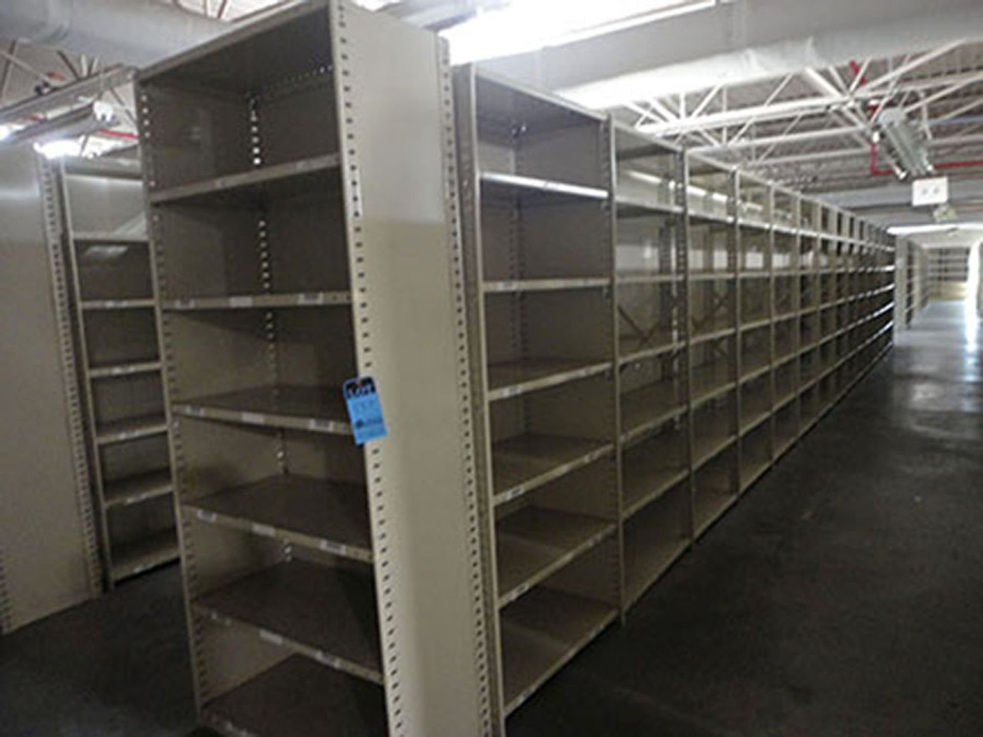 (31) SECTIONS 18'' X 36'' X 84'' HIGH LYON CLIP STYLE STEEL SHELVING - Image 3 of 4