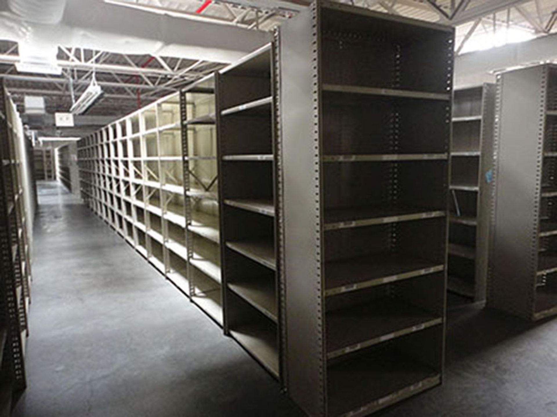 (31) SECTIONS 18'' X 36'' X 84'' HIGH LYON CLIP STYLE STEEL SHELVING - Image 4 of 4