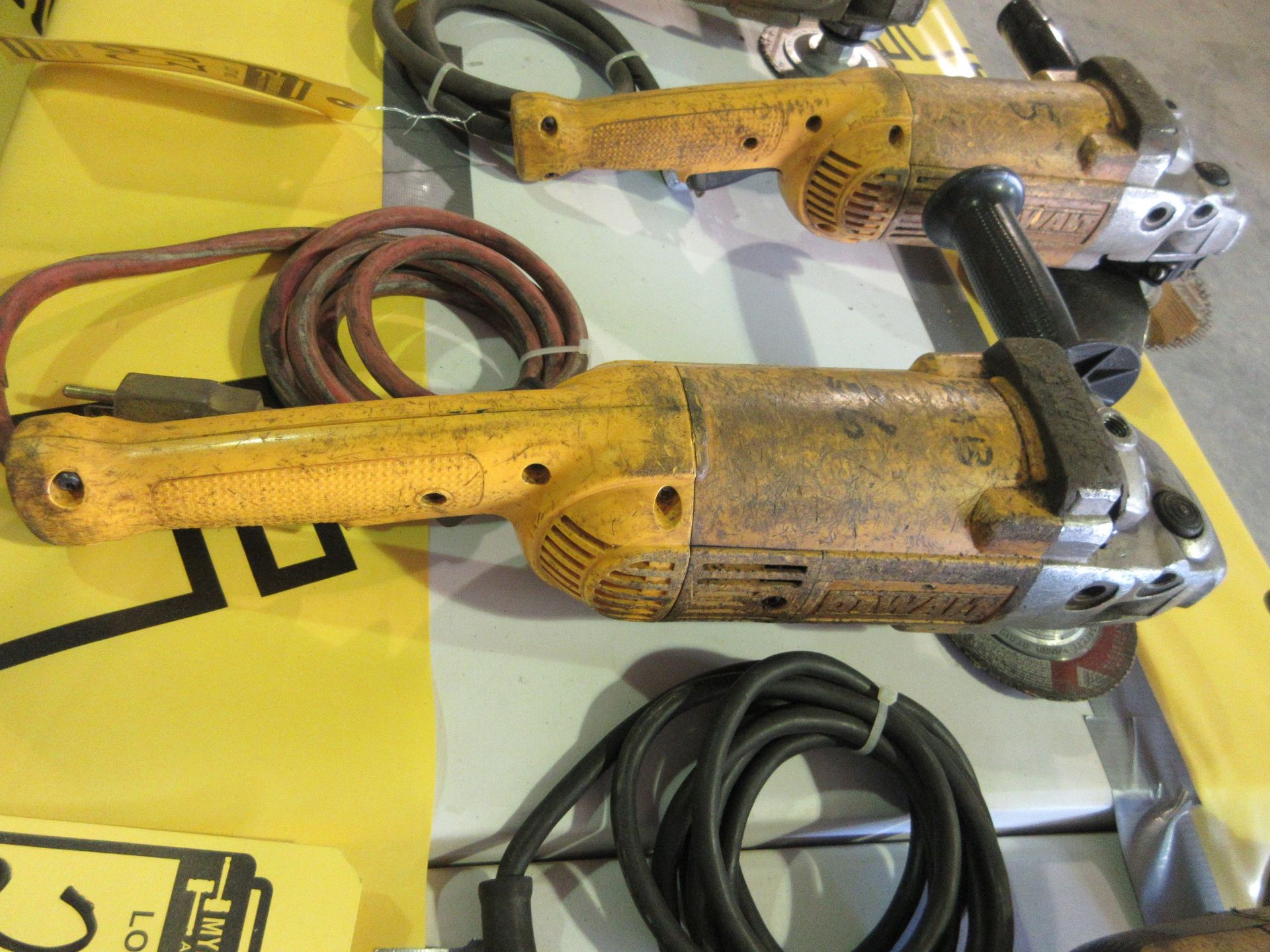 DEWALT DW474 7'' ANGLE GRINDER