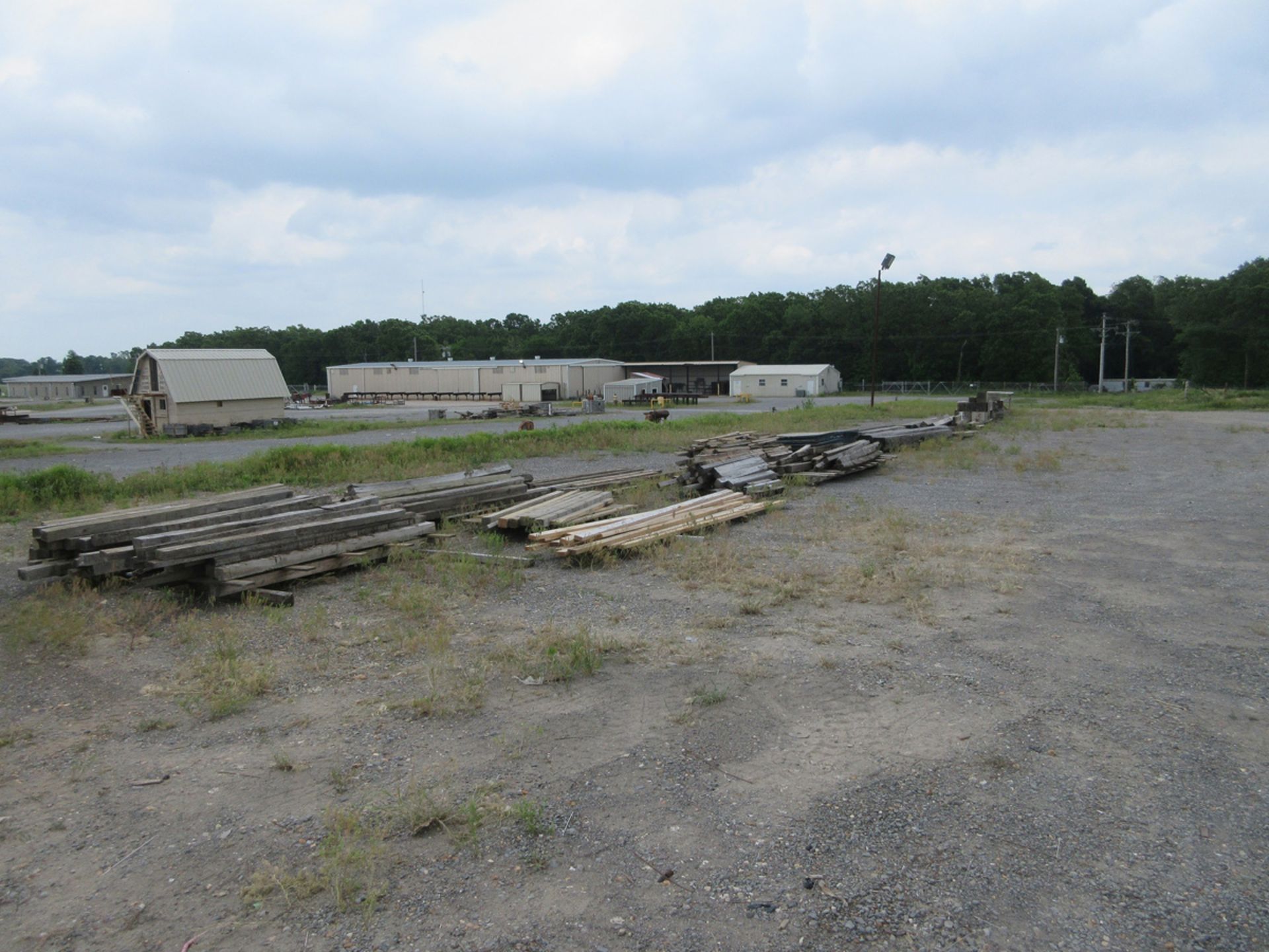 LARGE QUANTITY OF HARDWOOD BLOCKS, 4X4 - Image 2 of 2